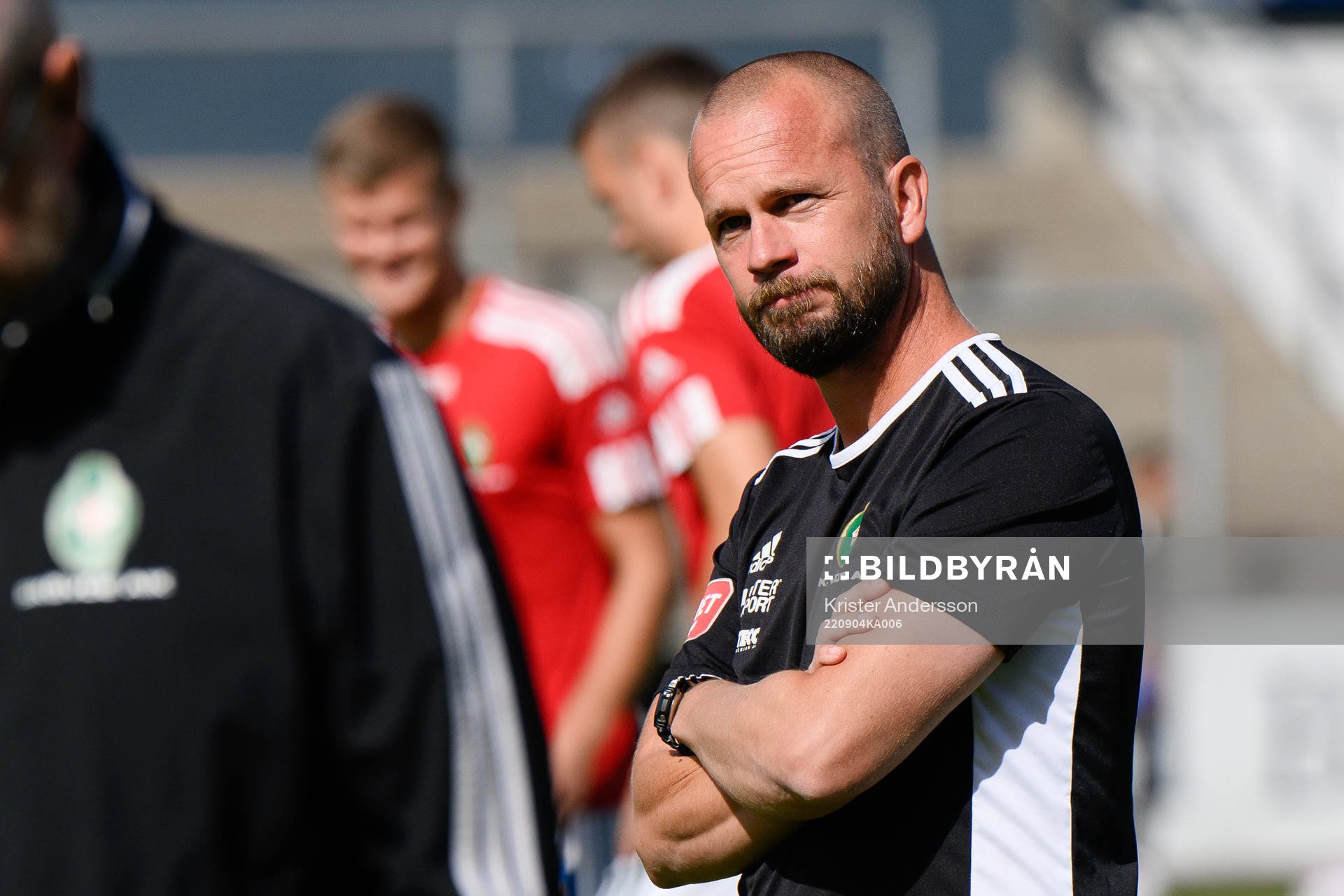 Skövdes tränare Tobias Linderoth före fotbollsmatchen i Superettan mellan Halmstad och Skövde AIK den 4 september 2022 i Halmstad. 