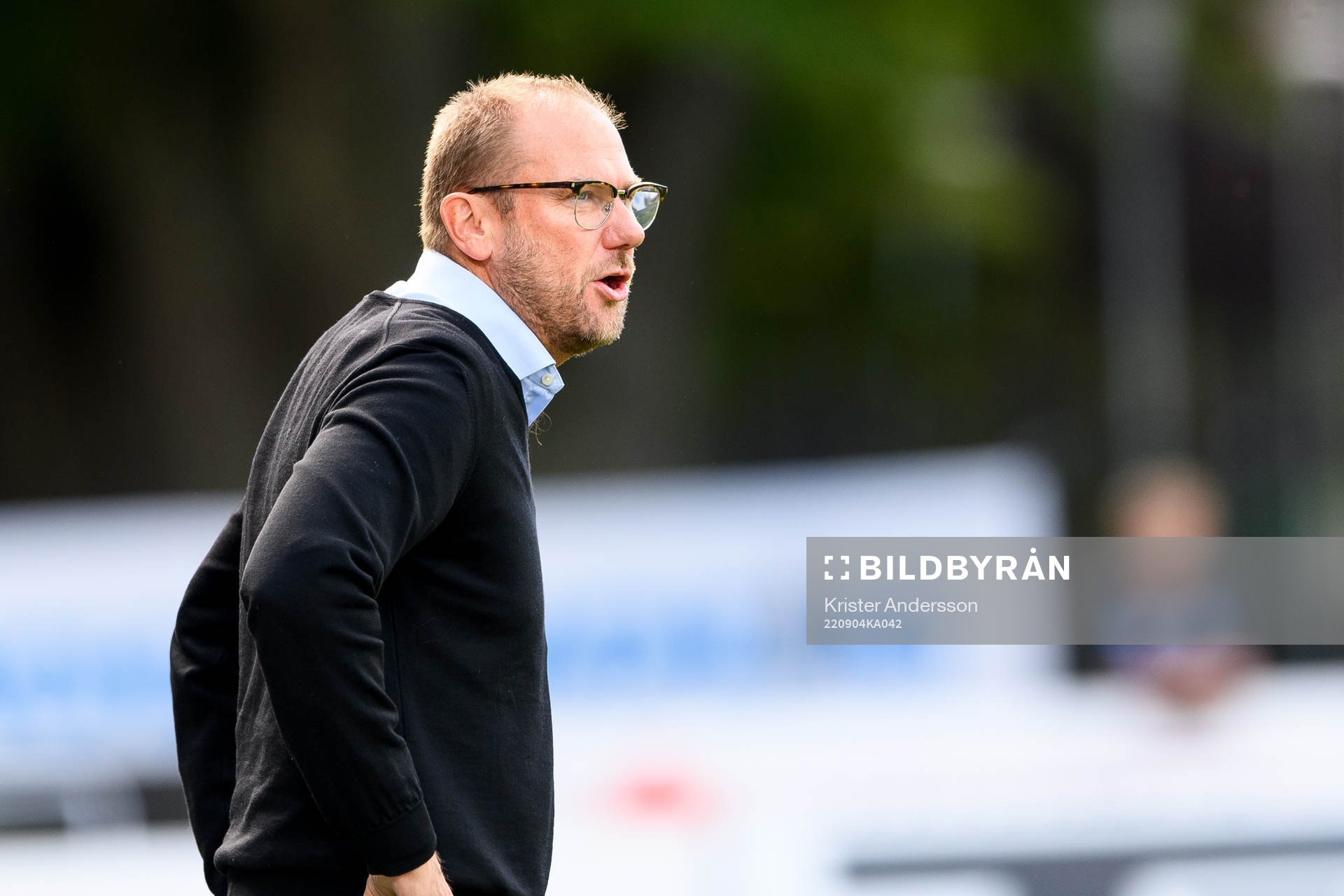Halmstads tränare Magnus Haglund under fotbollsmatchen i Superettan mellan Halmstad och Skövde AIK den 4 september 2022 i Halmstad. 