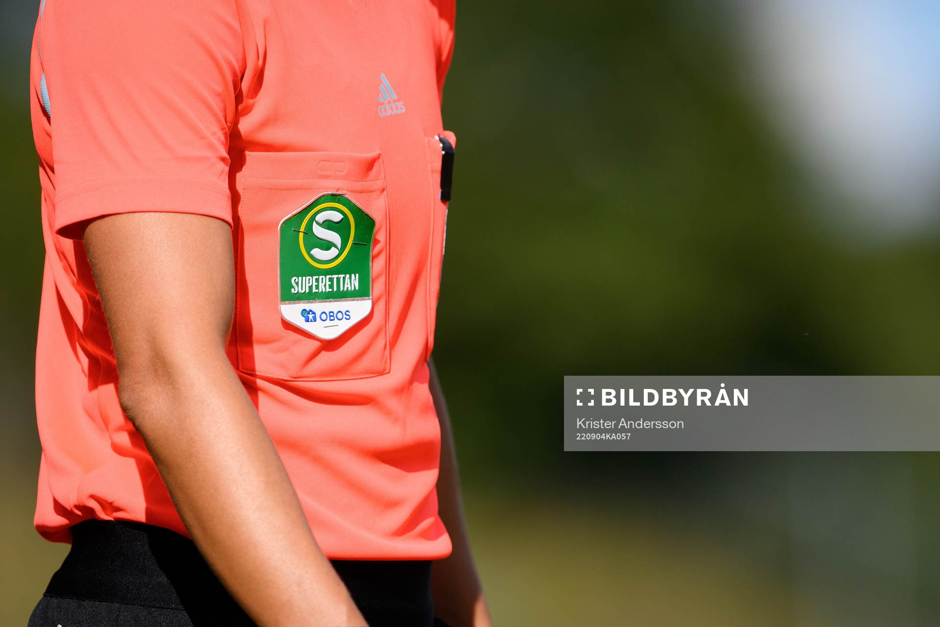 Domartröja med superettan emblem