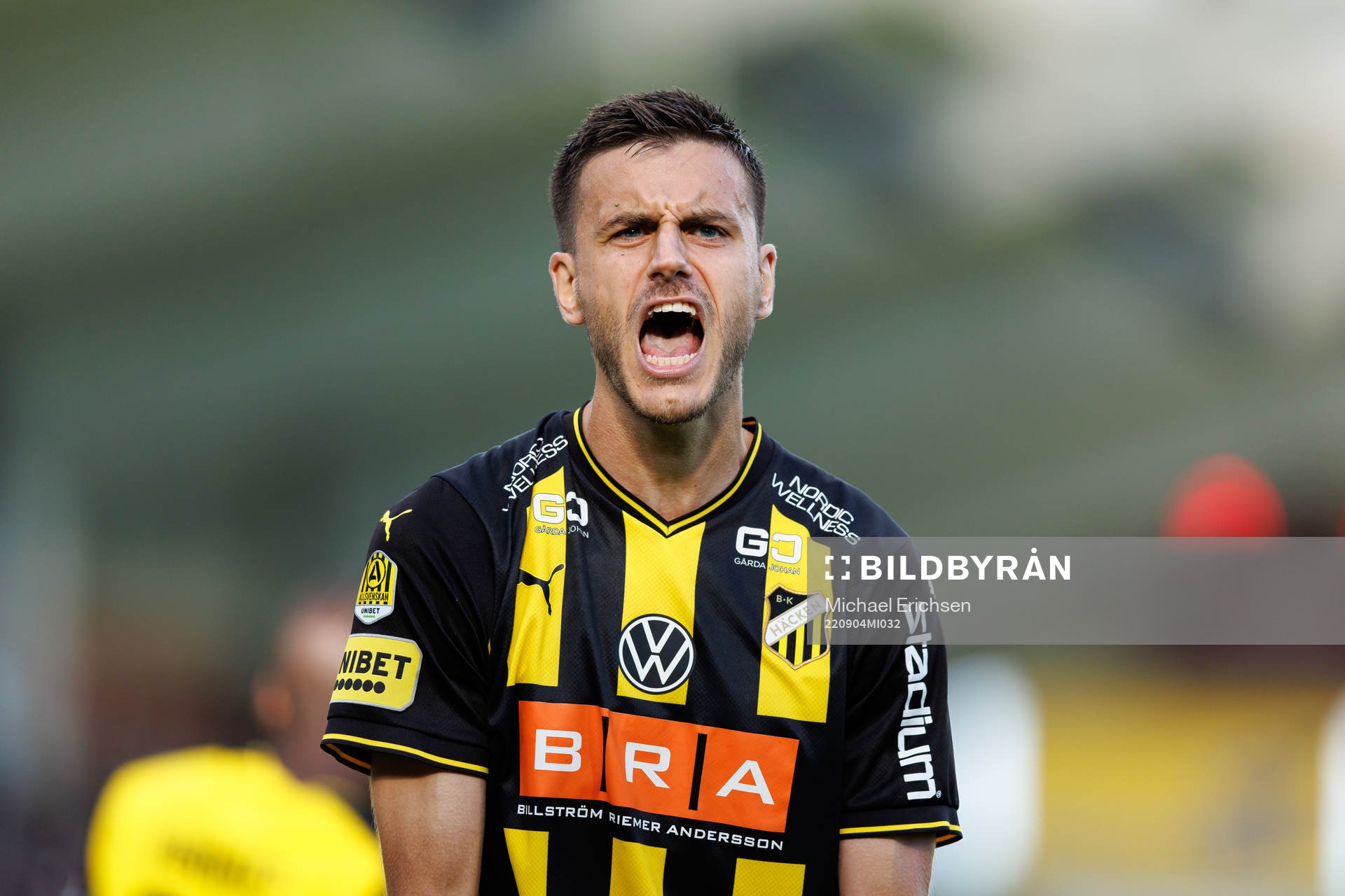 Häckens Alexander Jeremejeff jublar