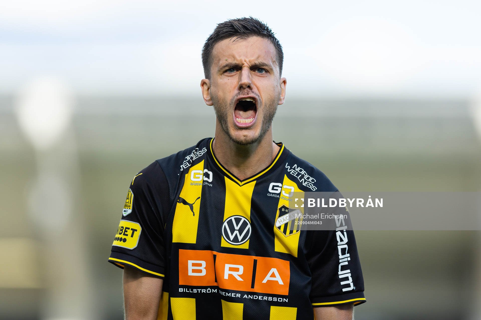 Häckens Alexander Jeremejeff jublar