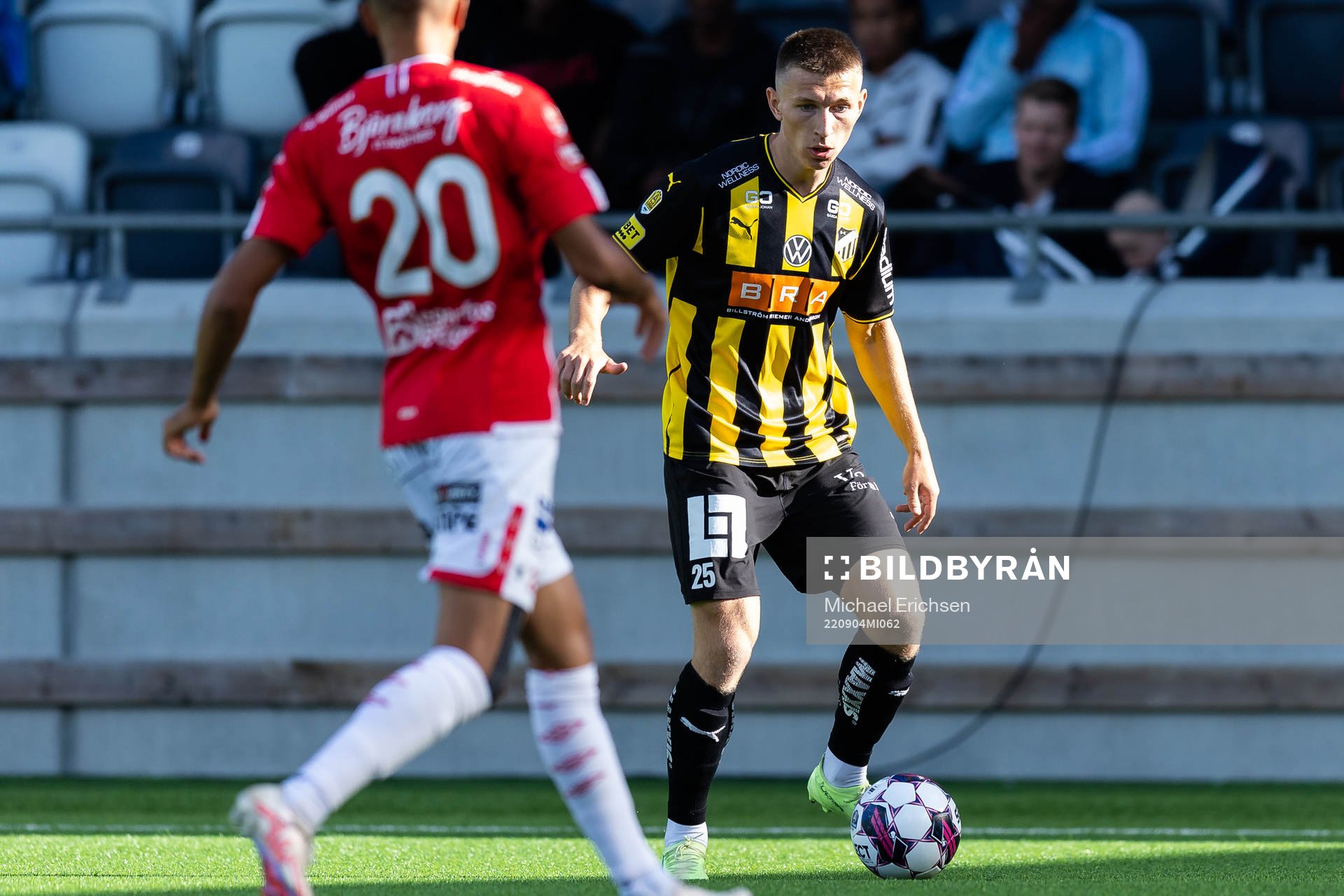 Häckens Kristoffer Lund Hansen under fotbollsmatchen i Allsvenskan mellan Häcken och Degerfors den 4 september 2022 i Göteborg. 