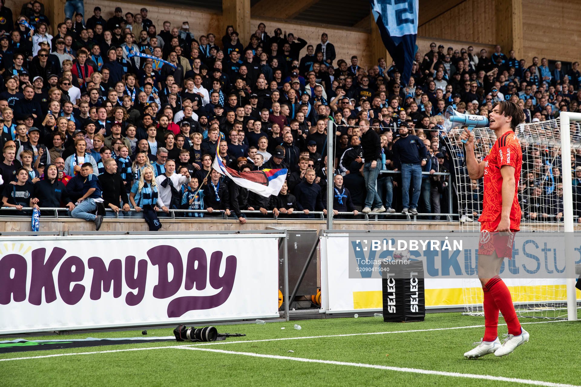 Djurgårdens målvakt Jacob Widell Zetterström jublar