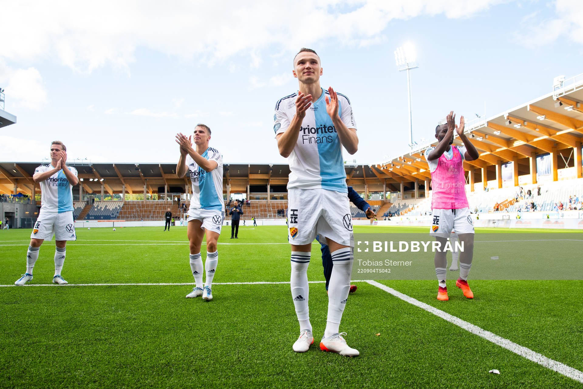 Djurgårdens Piotr Johansson jublar