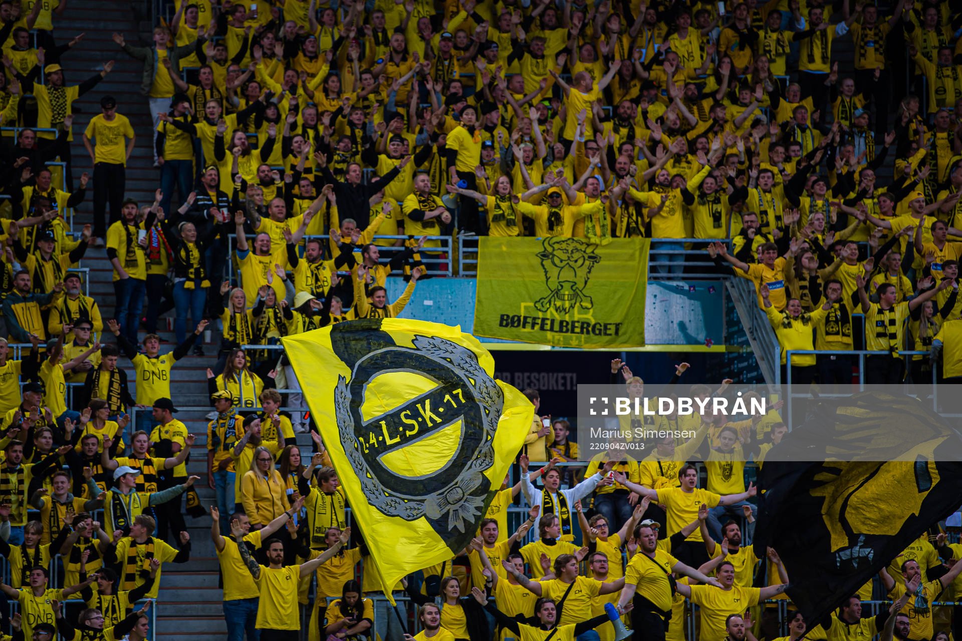 Spectators in the stands ahead of the Eliteserien match between Vålerenga and Lillestrøm on September 4, 2022 in Oslo.