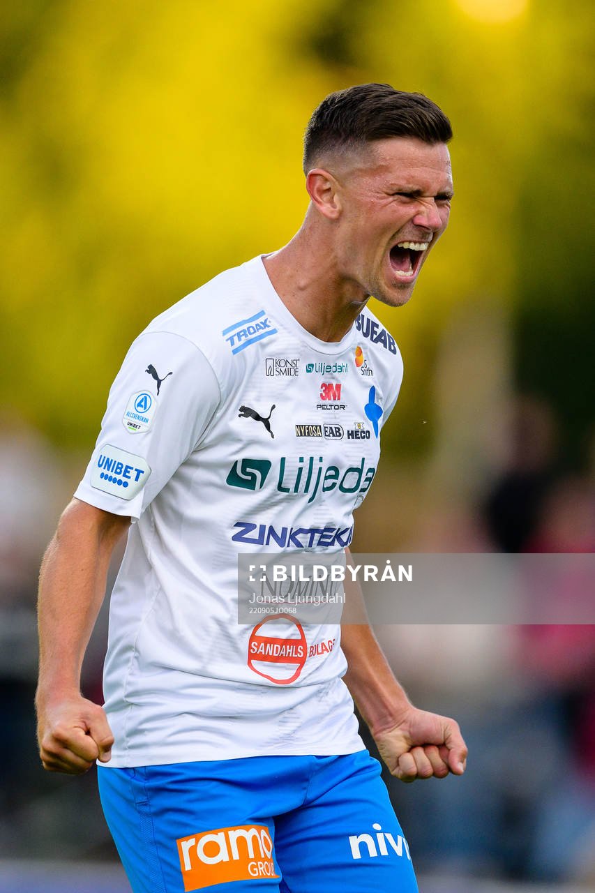 Värnamos Marcus Antonsson jublar