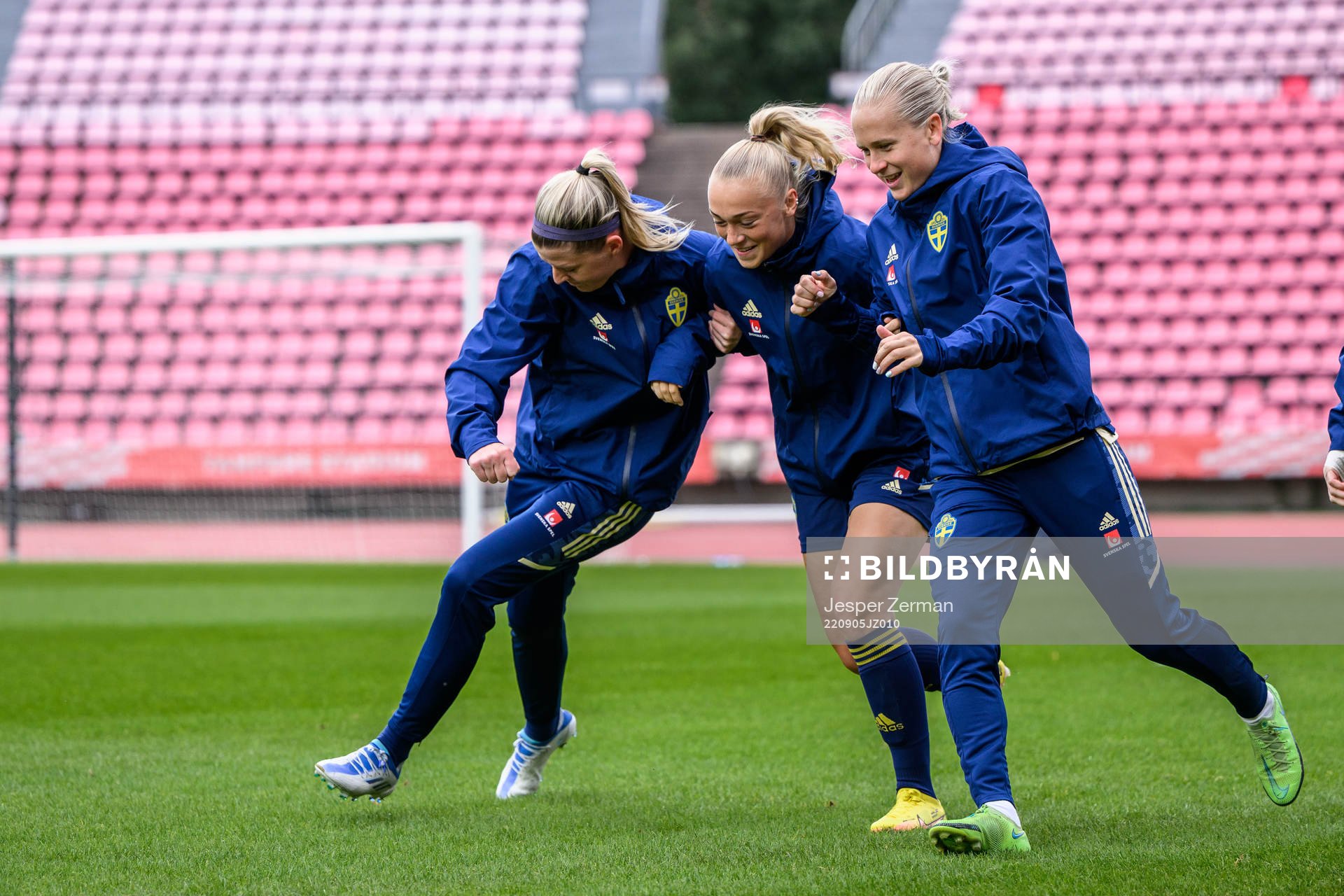 Olivia Scough, Hanna Bennison and Filippa Curmark of the