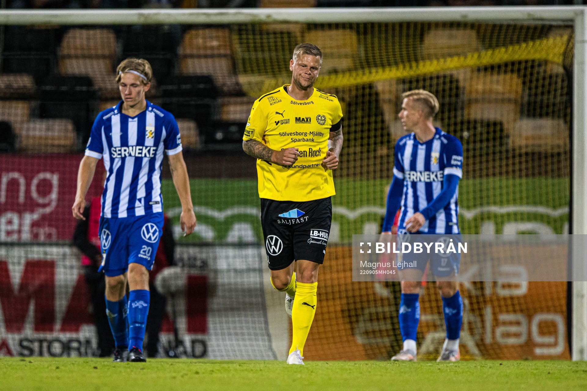 Mjällbys David Löfquist deppar