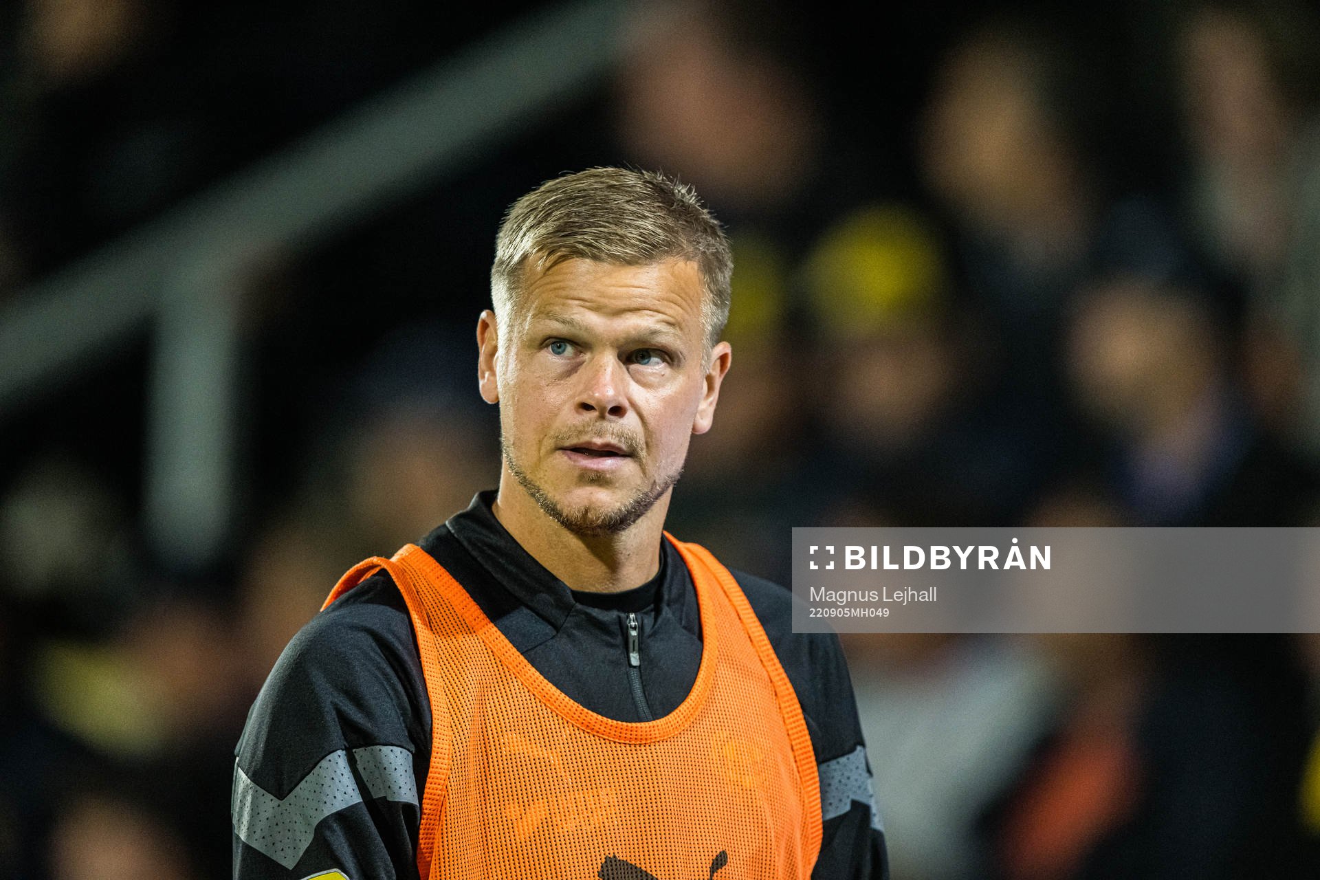 Mjällbys David Löfquist värmer upp