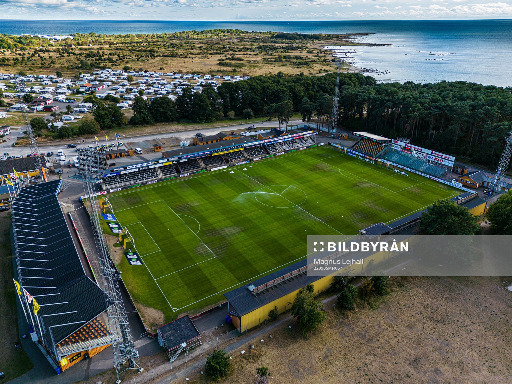 Strandvallen inför fotbollsmatchen i Allsvenskan mellan Mjällby och IFK Göteborg den 5 september 2022 i Hällevik. 