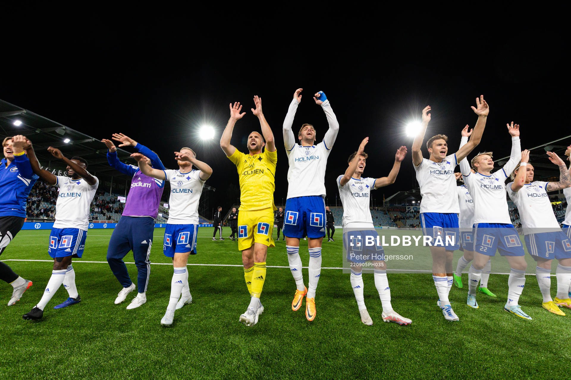 IFK Norrköpings spelare jublar