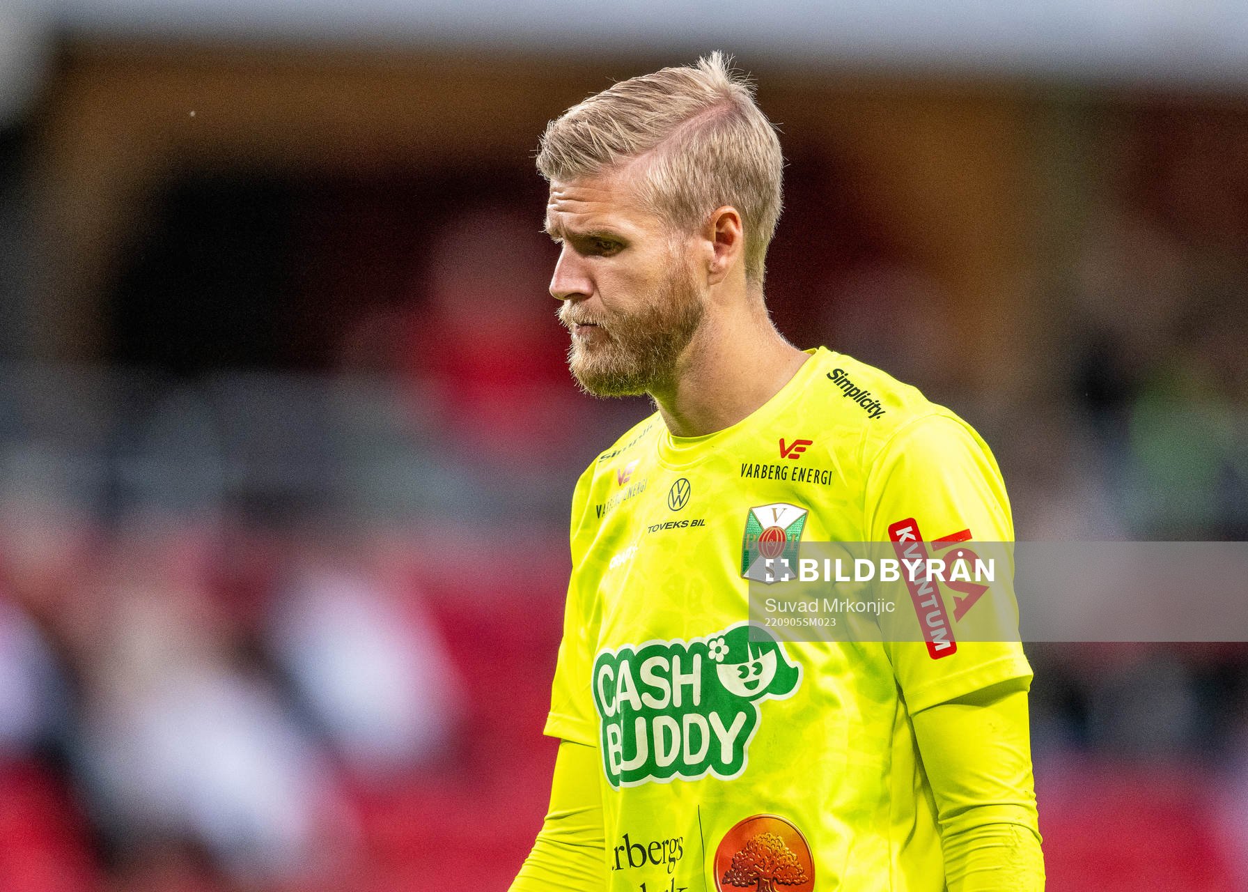 Varbergs målvakt Fredrik Andersson deppar