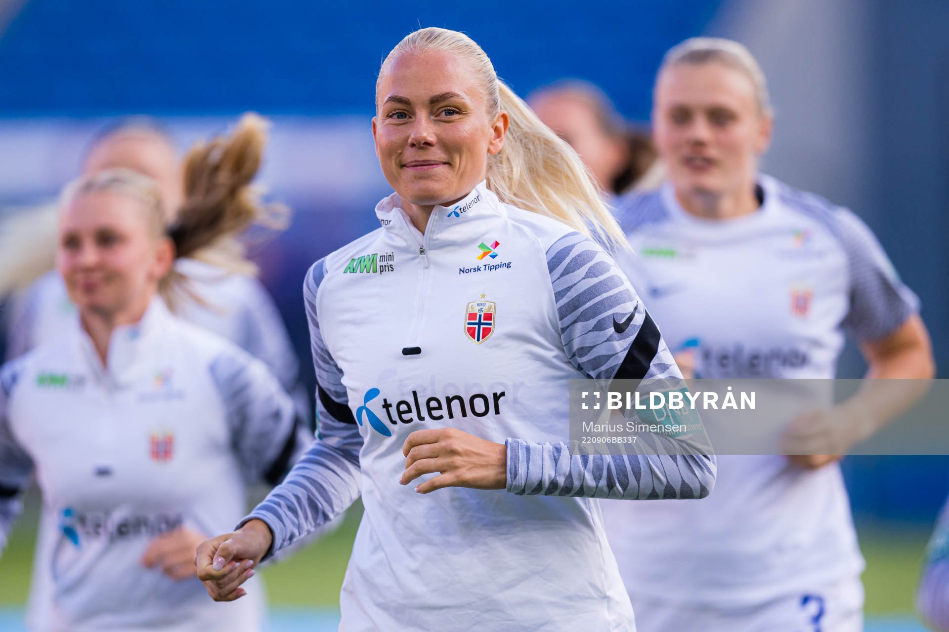 Guro Bergsvand of Norway warms up