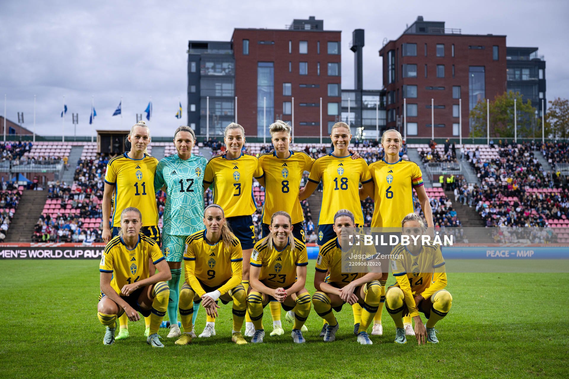 The starting eleven of Sweden pose for a team photo
