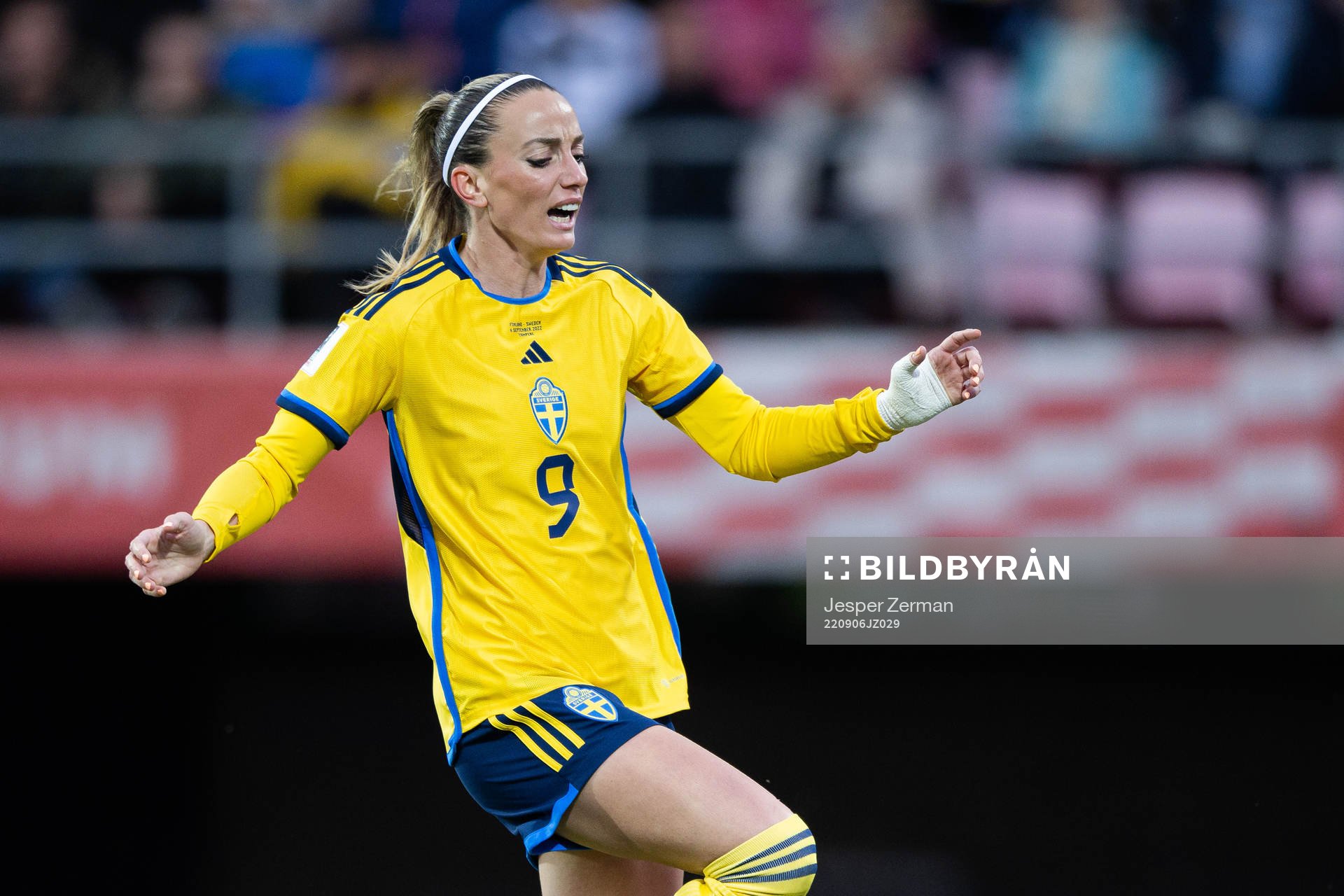 Kosovare Asllani of Sweden