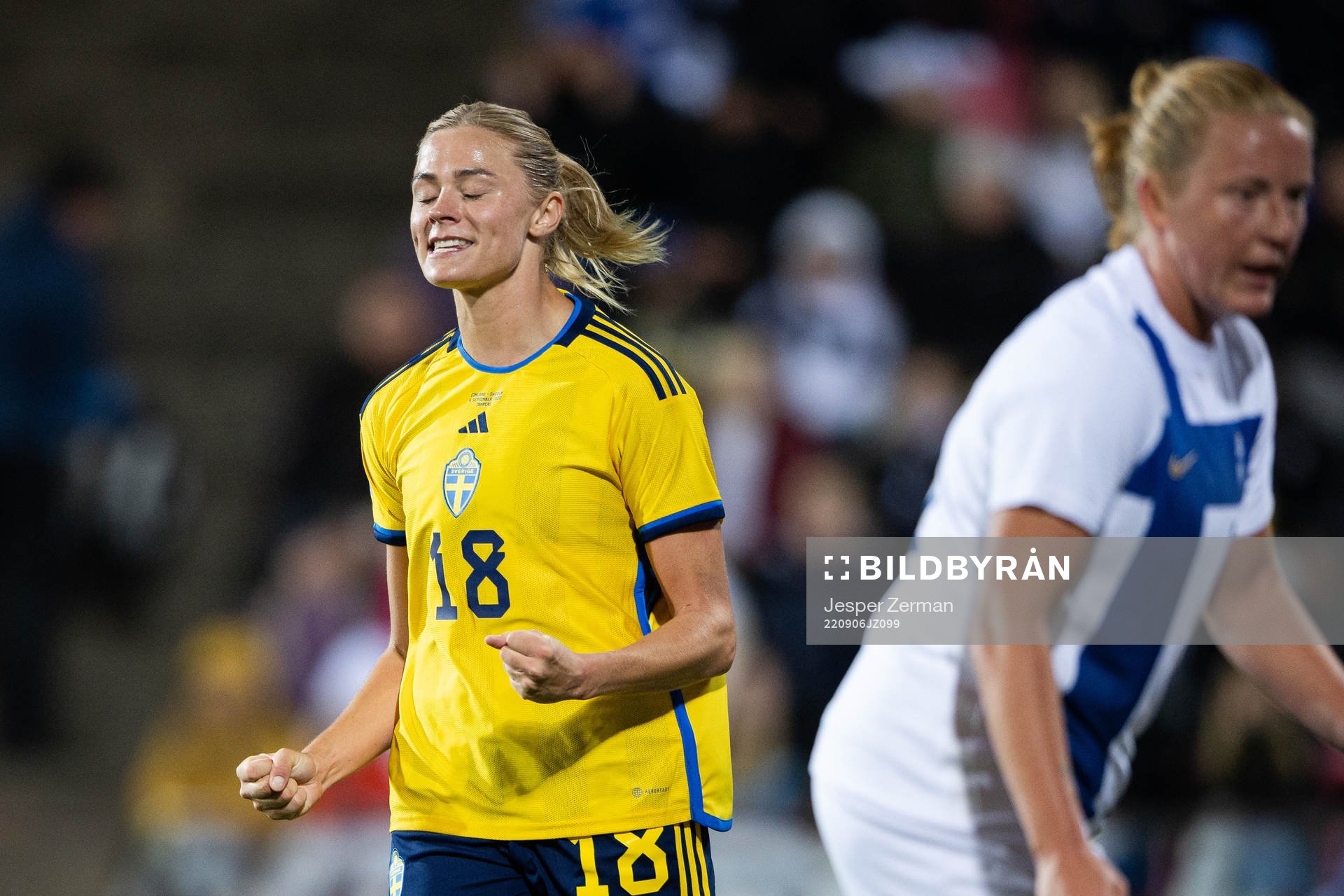 Fridolina Rolfö of Sweden celebrates the 0-5 goal
