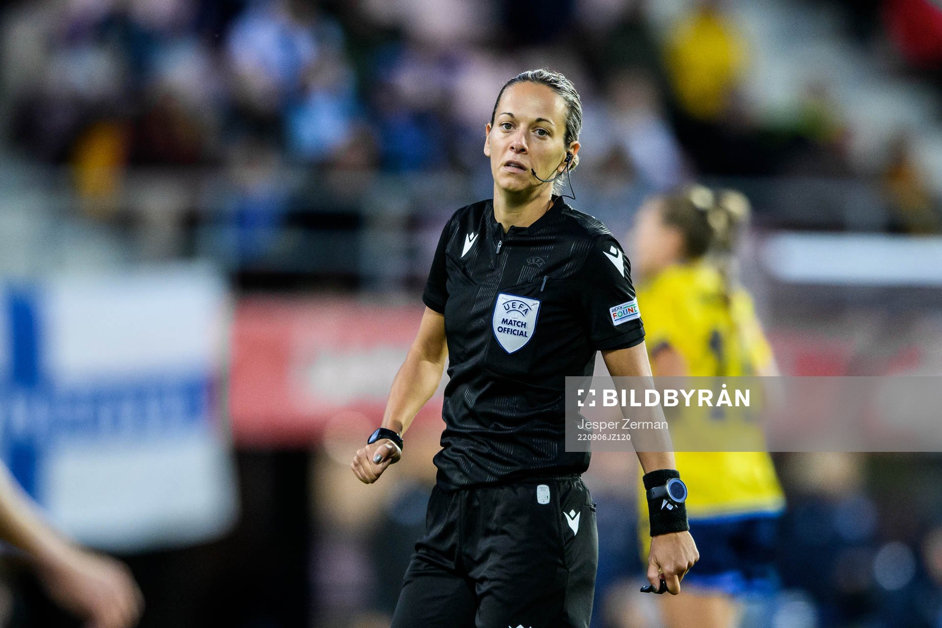 referee Sabina Bolic