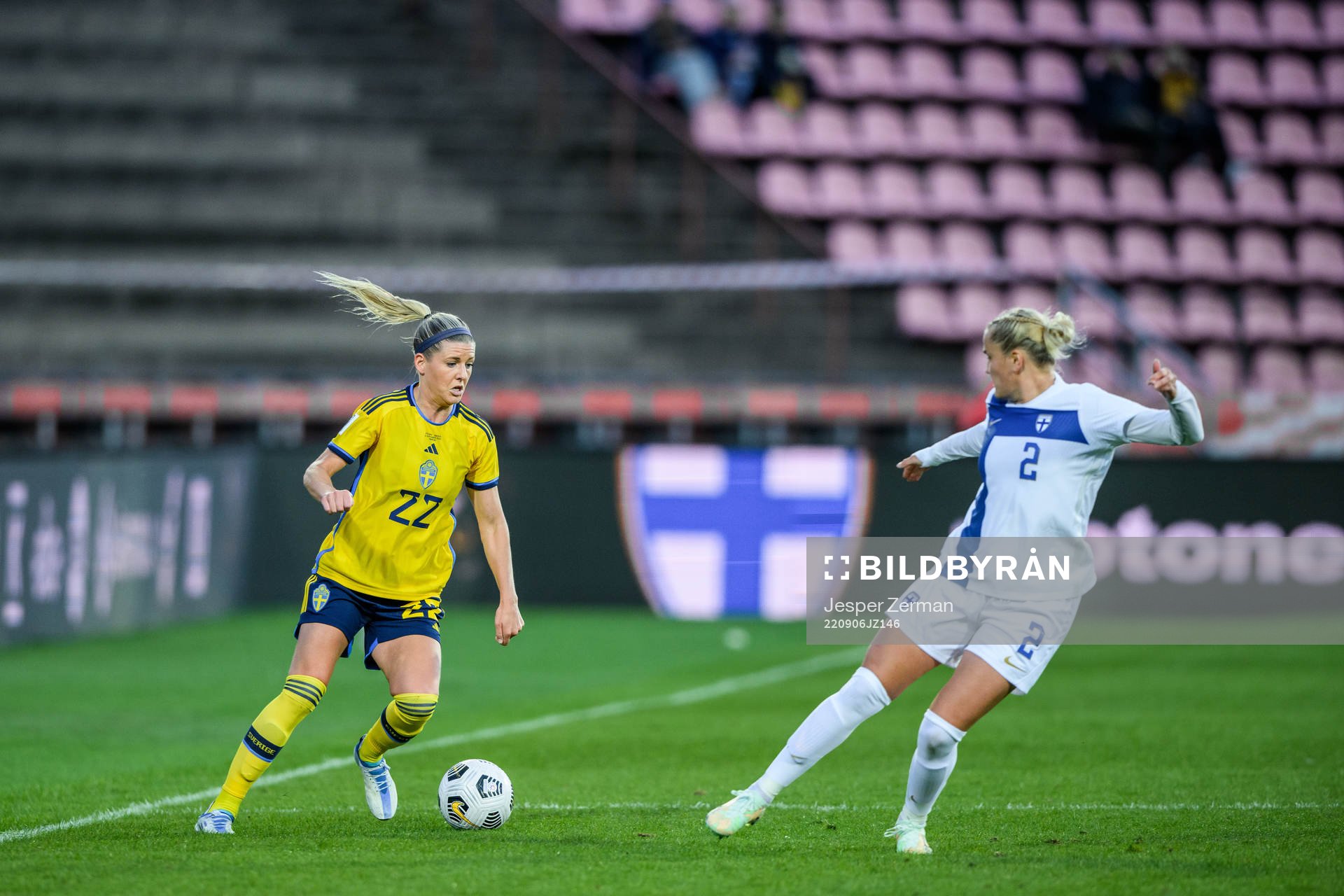 Olivia Scough of Sweden and Elli Pikkujämsä of Finland during the FIFA Women's World Cup Qualifier football match between Finland and Sweden on September 6, 2022 in Tampere.