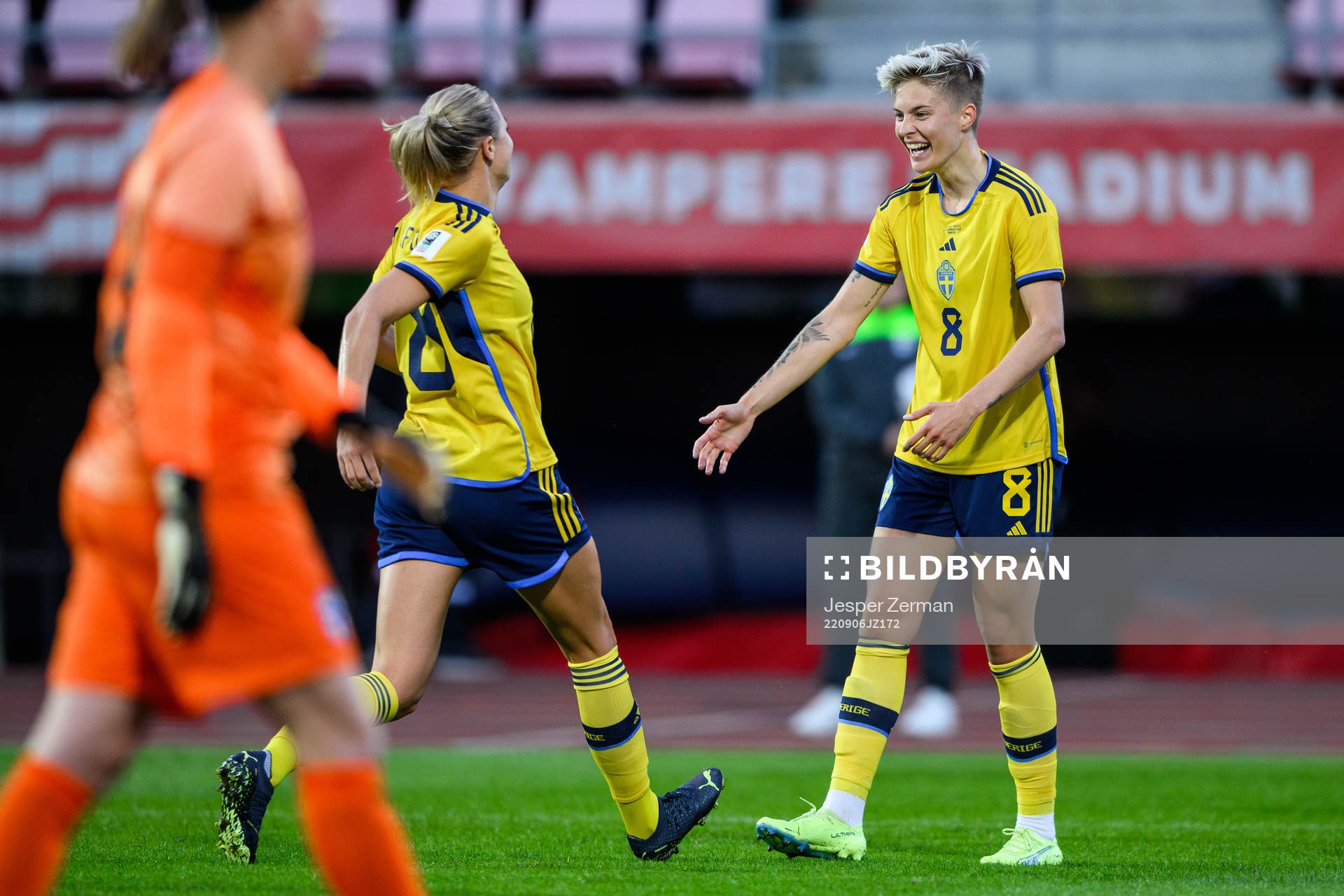Lina Hurtig of Sweden celebrate with Fridolina Rolfö