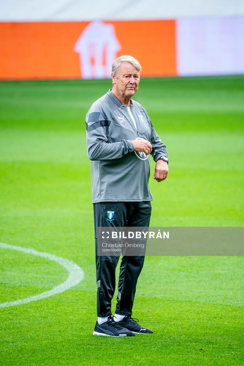 Head coach Åge Hareide