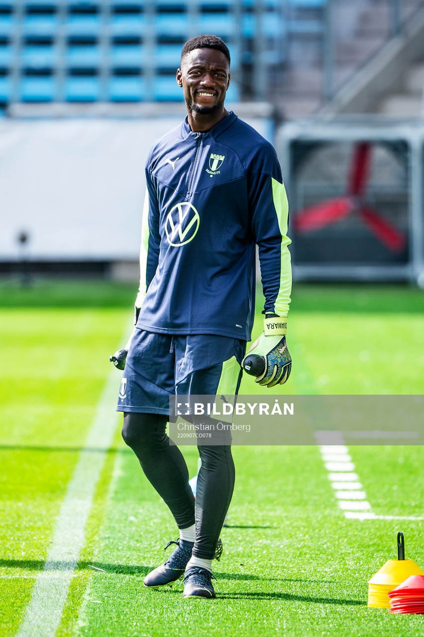 Goalkeeper Ismael Diawara
