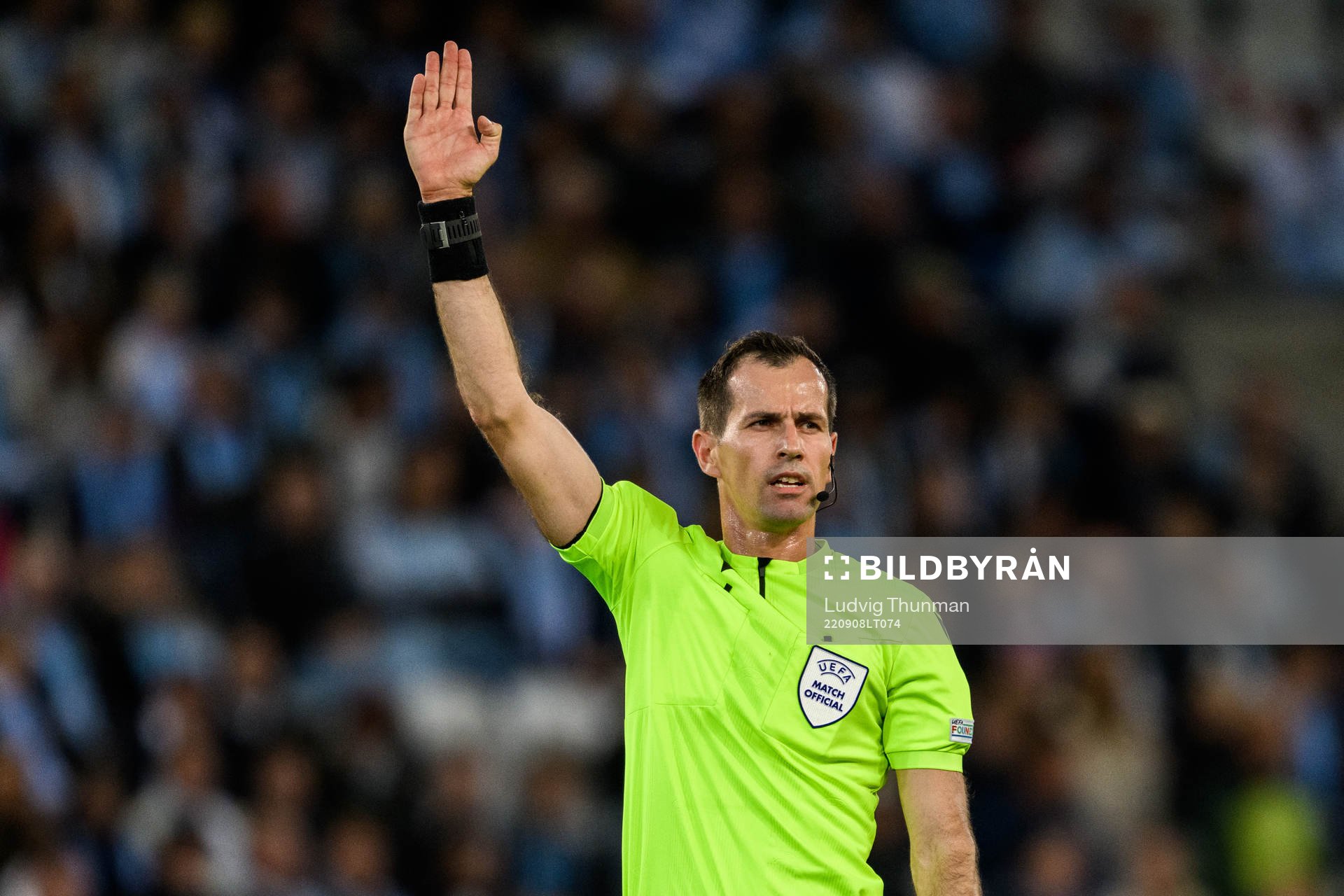 Referee Duje Strukan