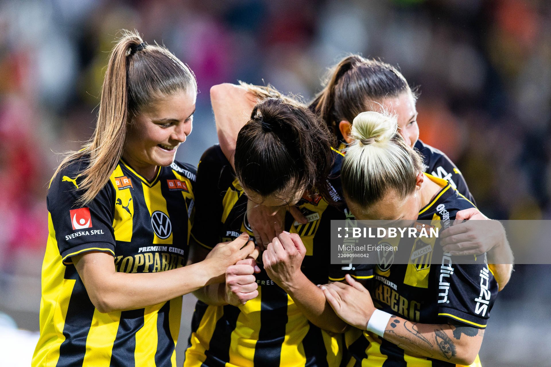 Häckens Mille Gejl Jensen, Anna Julia Csiki, Pauline
