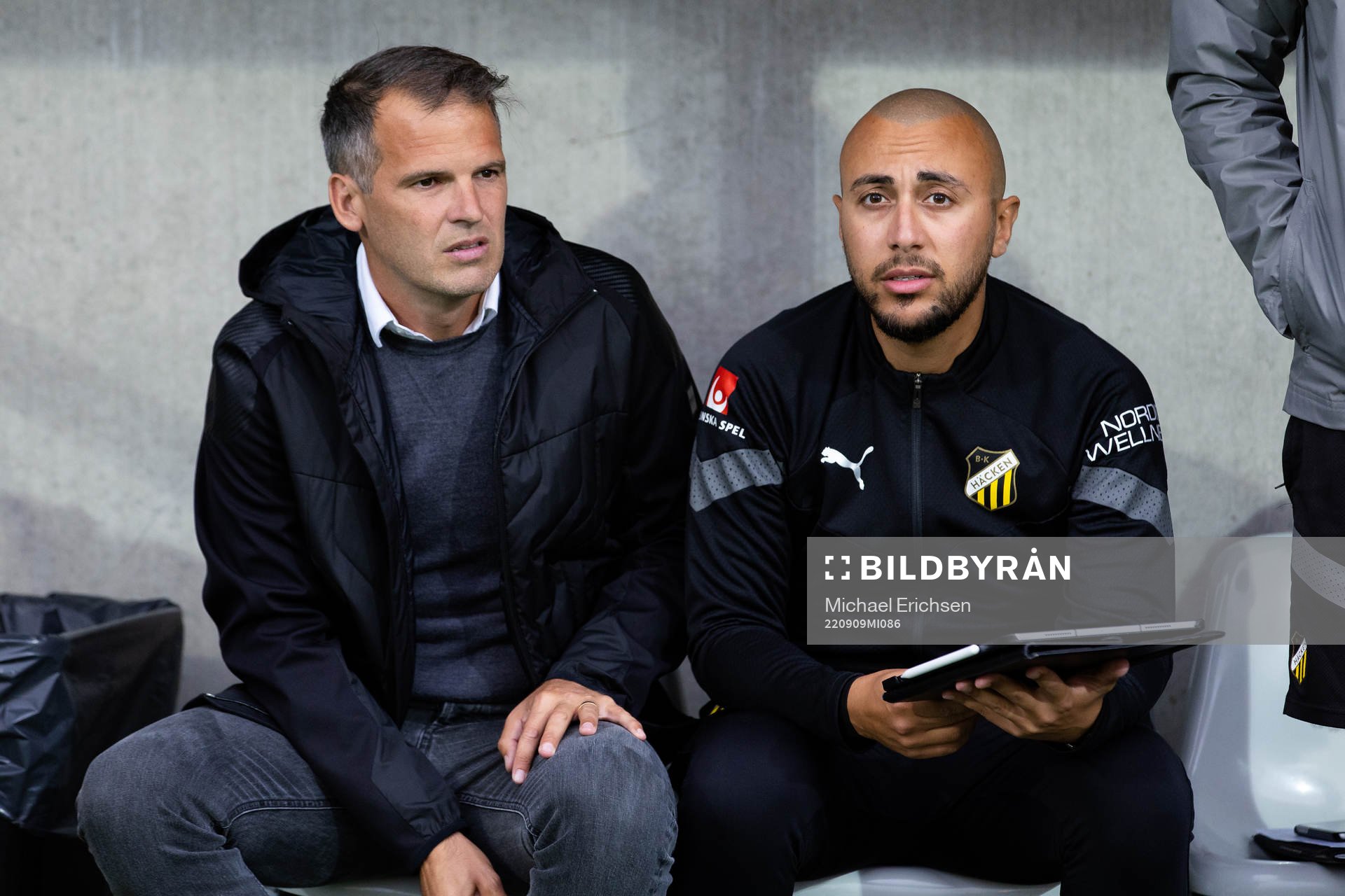 Häckens tränare Robert Vilahamn och assisterande tränare