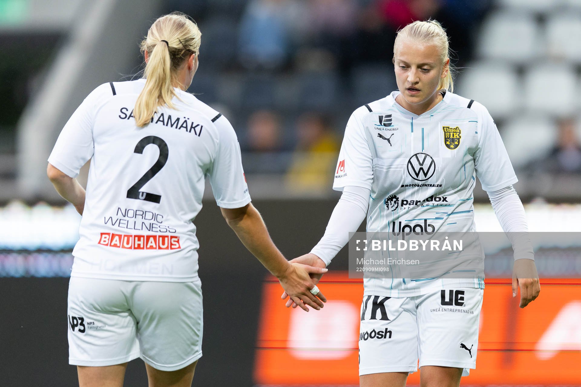Umeås Emma Santamäki och Wilma Carlsson