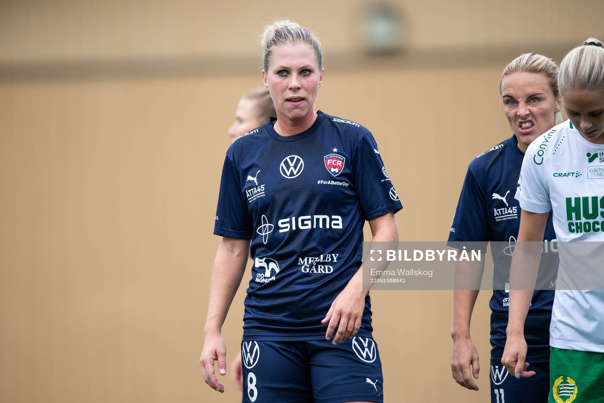 FC Rosengårds Rebecca Knaak deppar