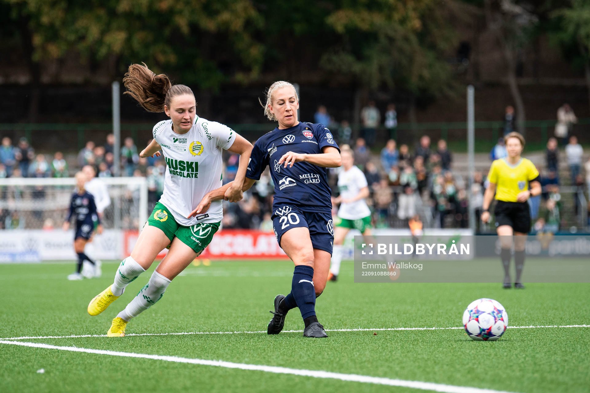Hammarbys Vilde Hasund och FC Rosengårds Mia Persson