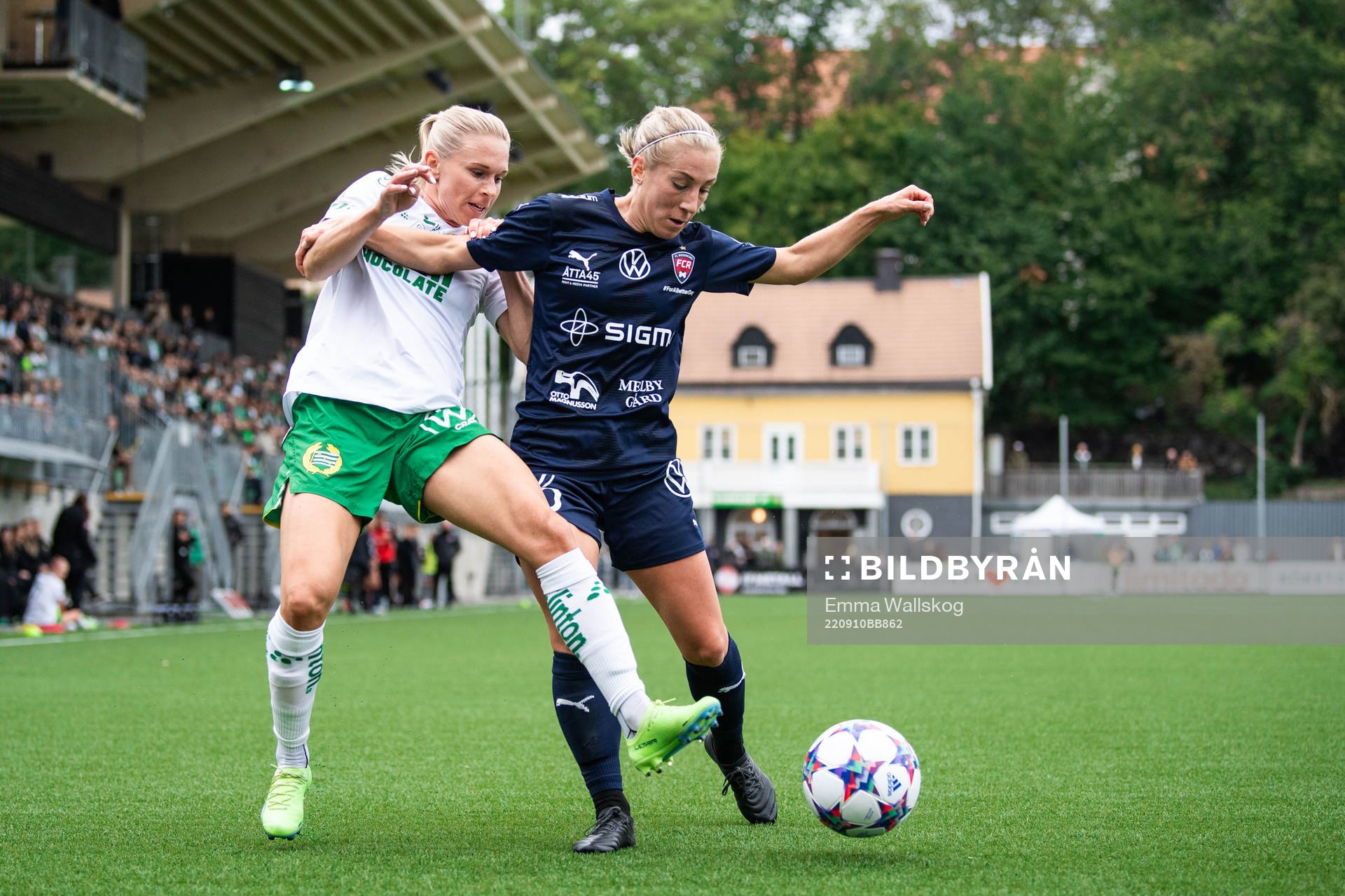 Hammarbys Jonna Andersson och FC Rosengårds Mia Persson