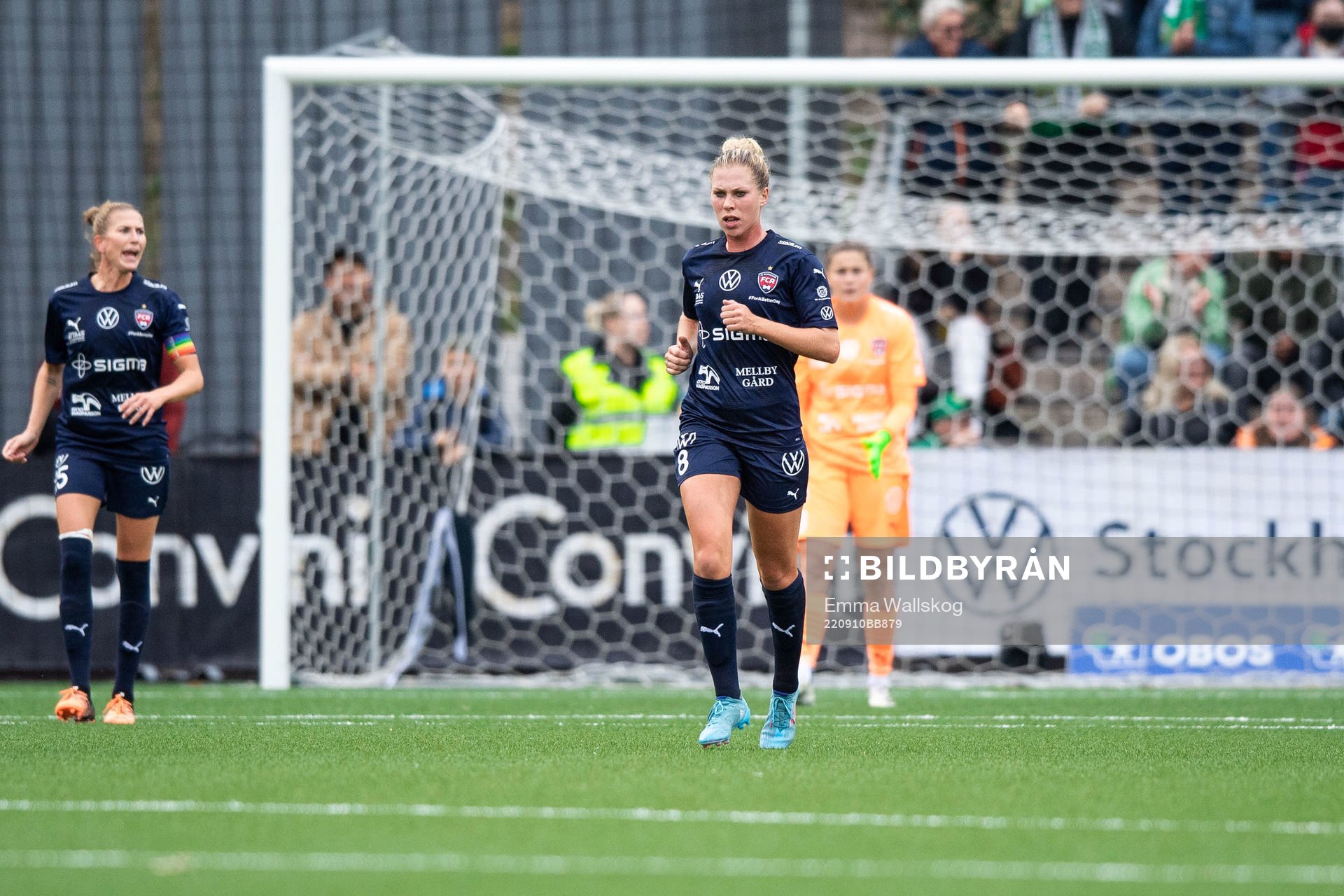 FC Rosengårds Rebecca Knaak deppar