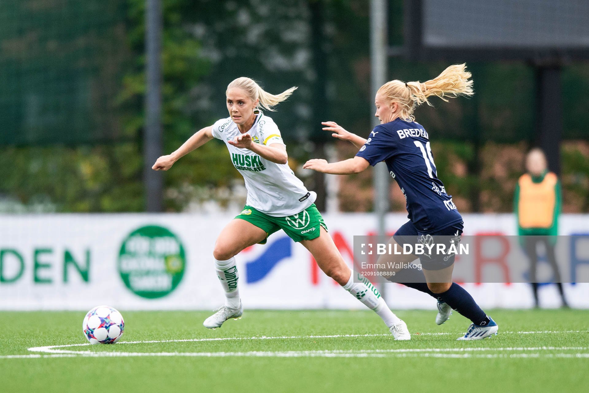 Hammarbys Alice Carlsson och FC Rosengårds Sofie Bruun