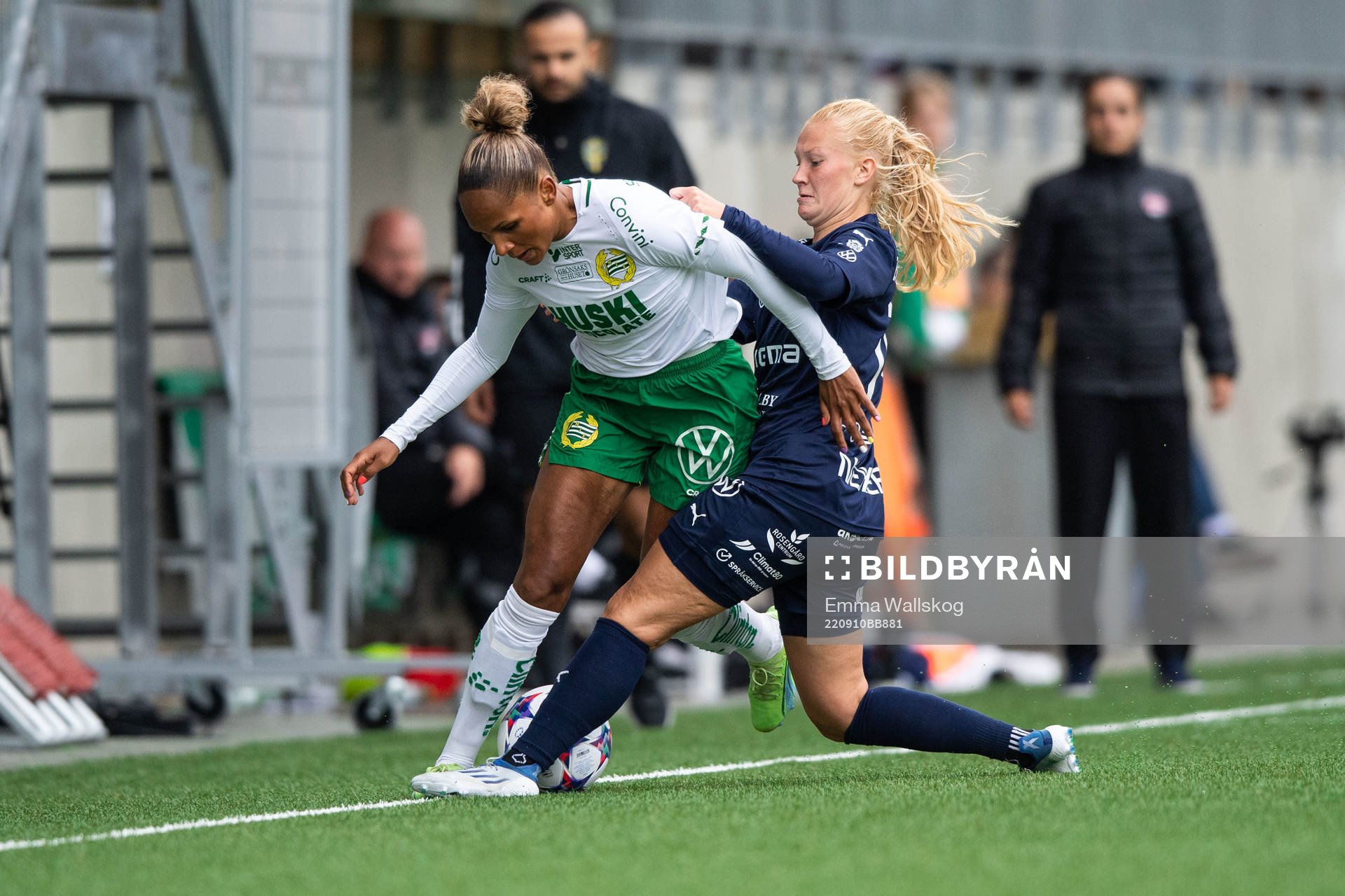 Hammarbys Madelen Janogy och FC Rosengårds Sofie Bruun