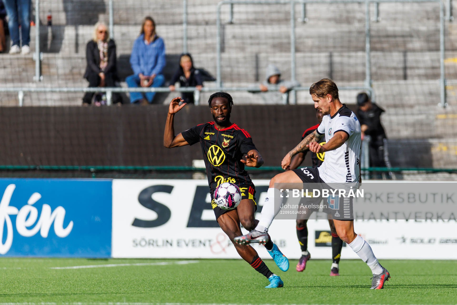 Östersunds Mansour Sinyan