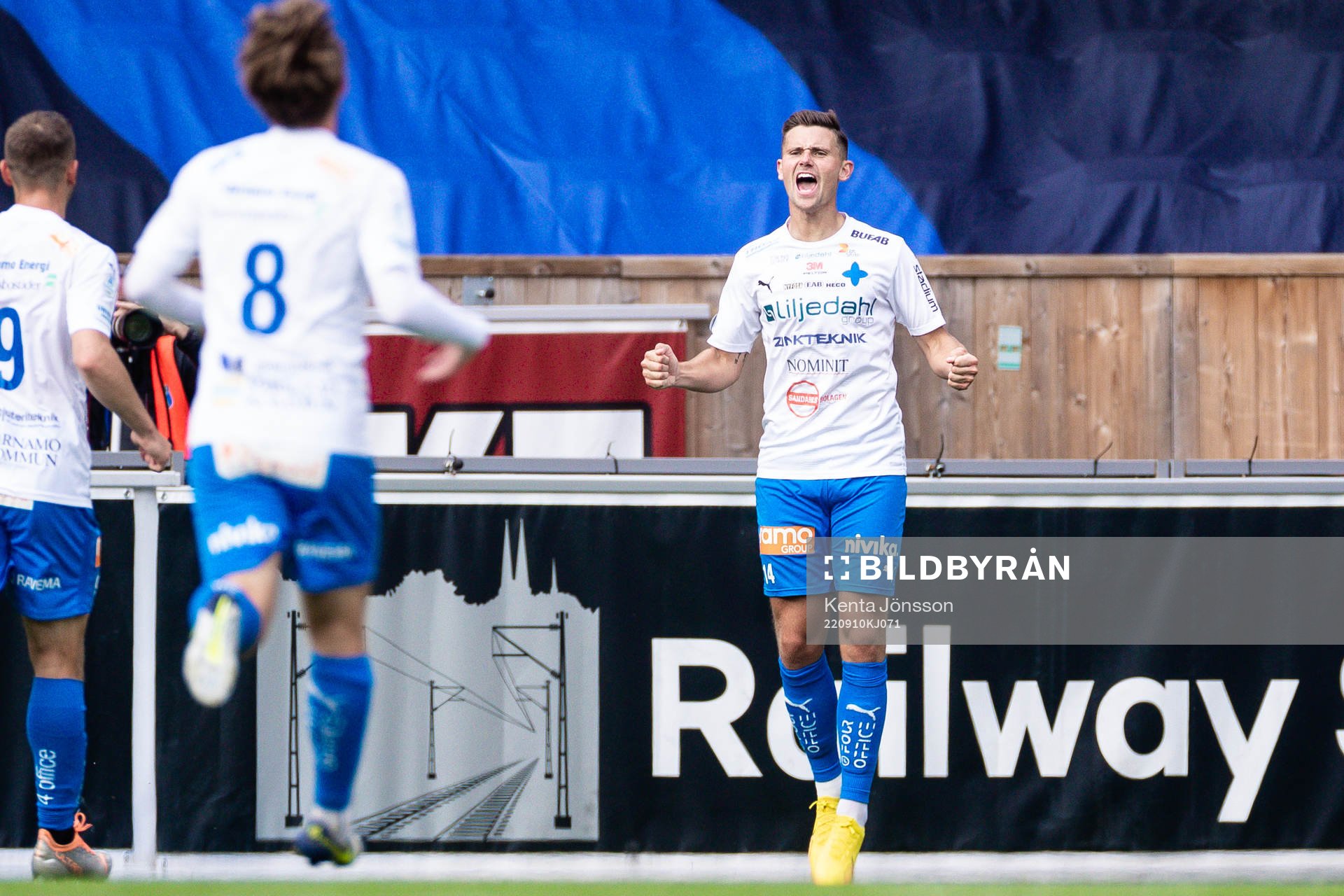 Värnamos Marcus Antonsson jublar