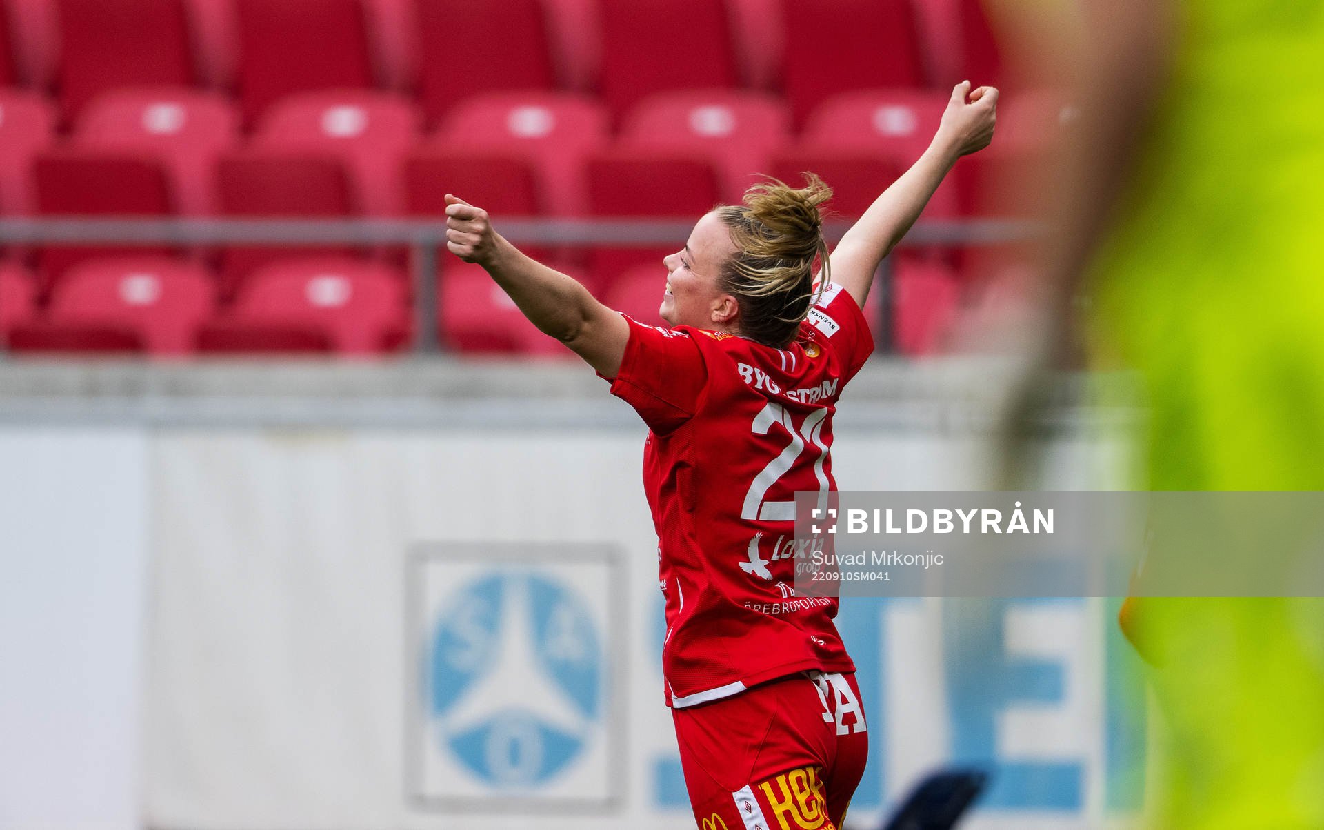 Örebros Berglind Ros Augustdottir jublar