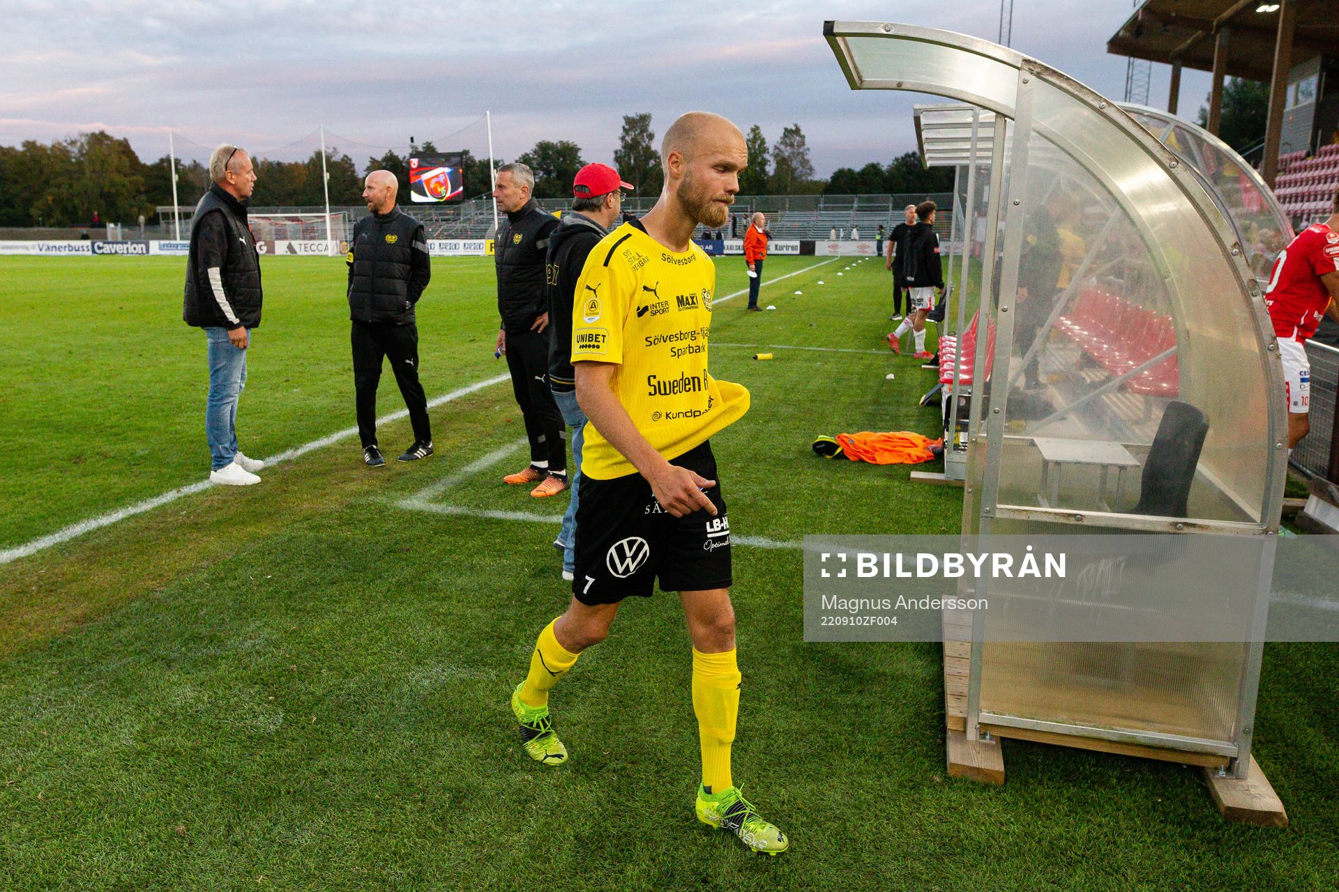 Mjällbys Viktor Gustafson deppar