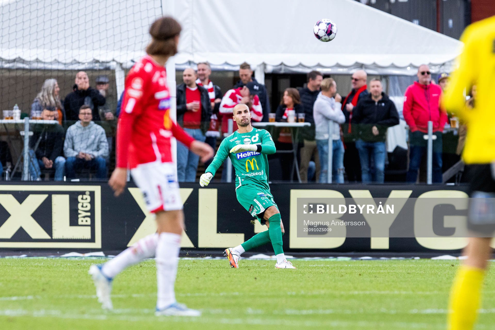 Degerfors målvakt Alfie Malik Whiteman