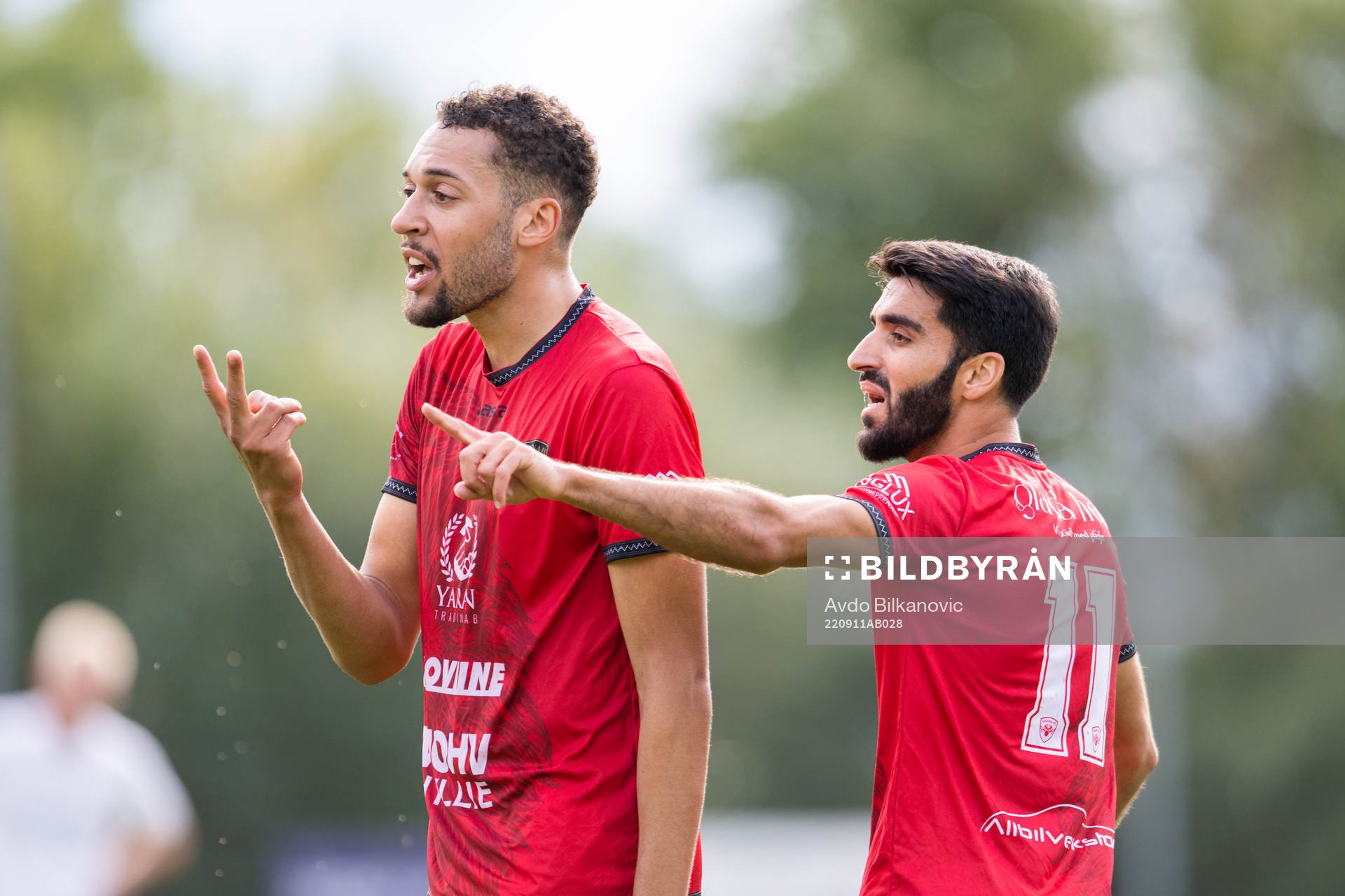 Arianas Patchicco Diallo och Noraollah Amiri agerar