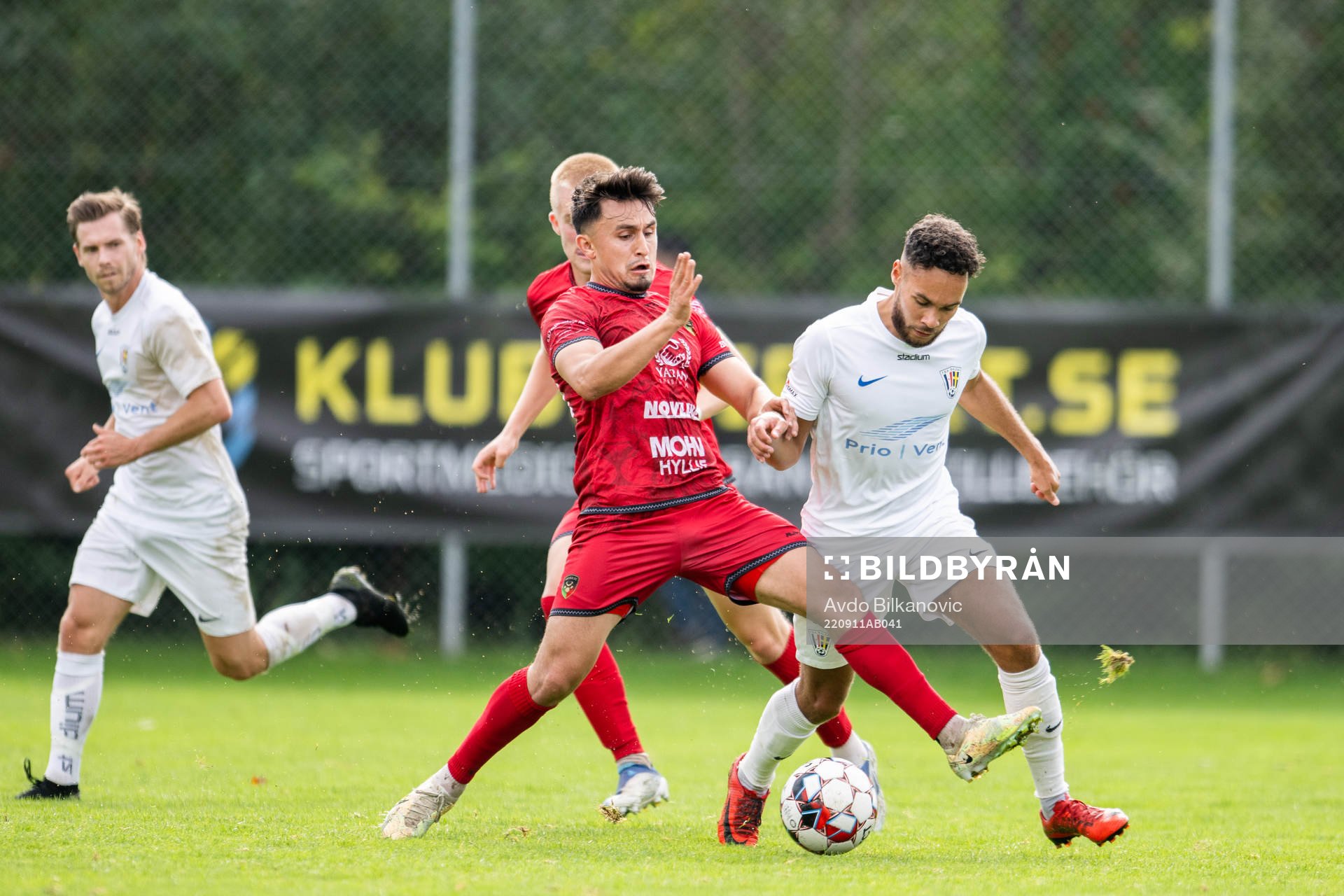 Arianas Arfanullah Habibi och Balkans Lucas Hallberg Wotango