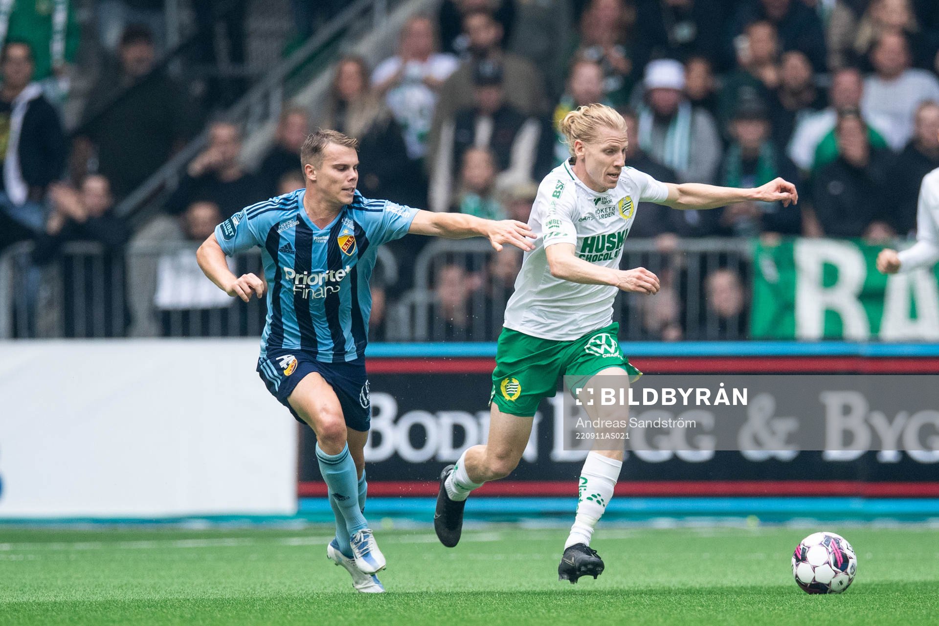 Djurgårdens Elias Andersson och Hammarbys Gustav Ludwigson