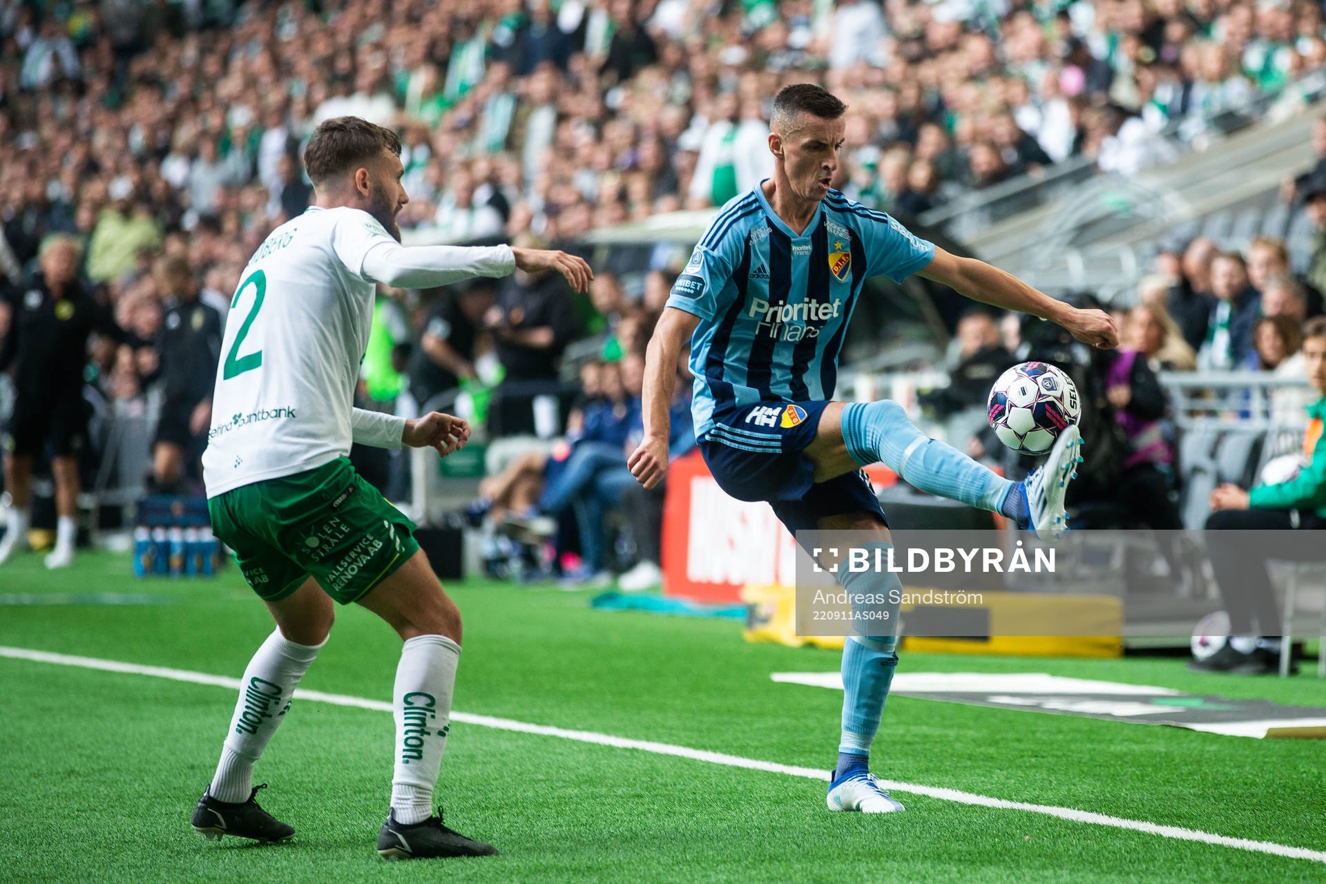 Hammarbys Simon Sandberg och Djurgårdens Haris Radetinac