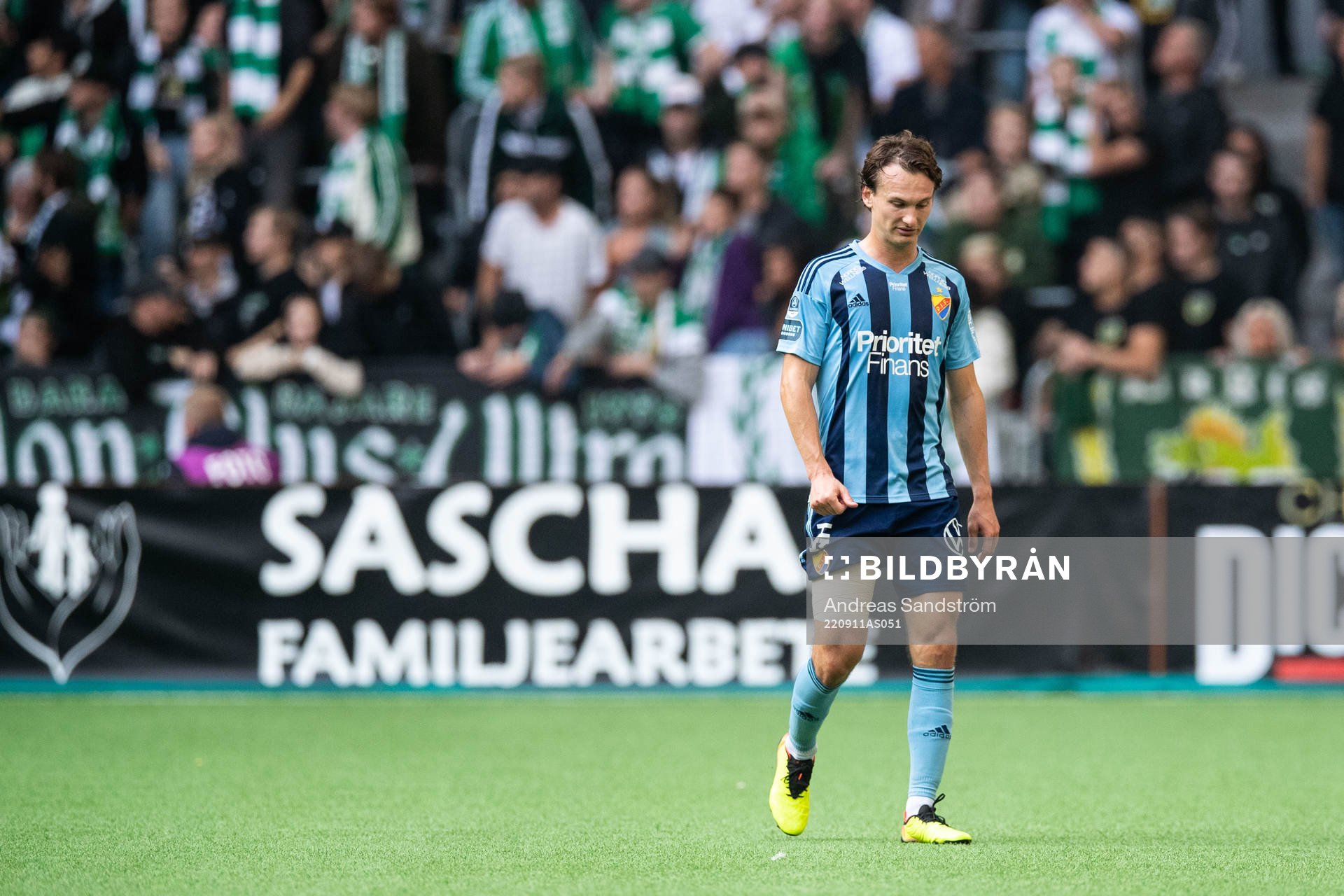 Djurgårdens Hjalmar Ekdal byts ut skadad