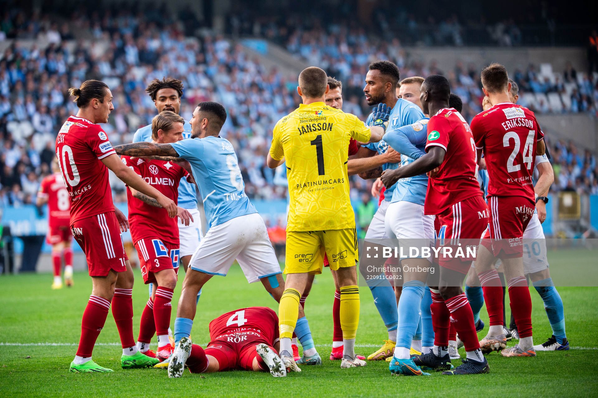 Malmö FFs spelare och IFK Norrköpings spelare i bråk