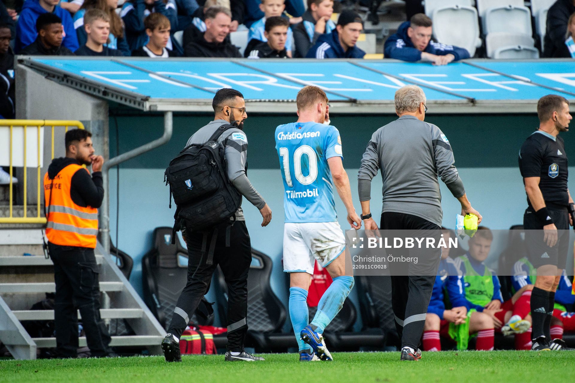 Malmö FFs Anders Christiansen byts ut skadad