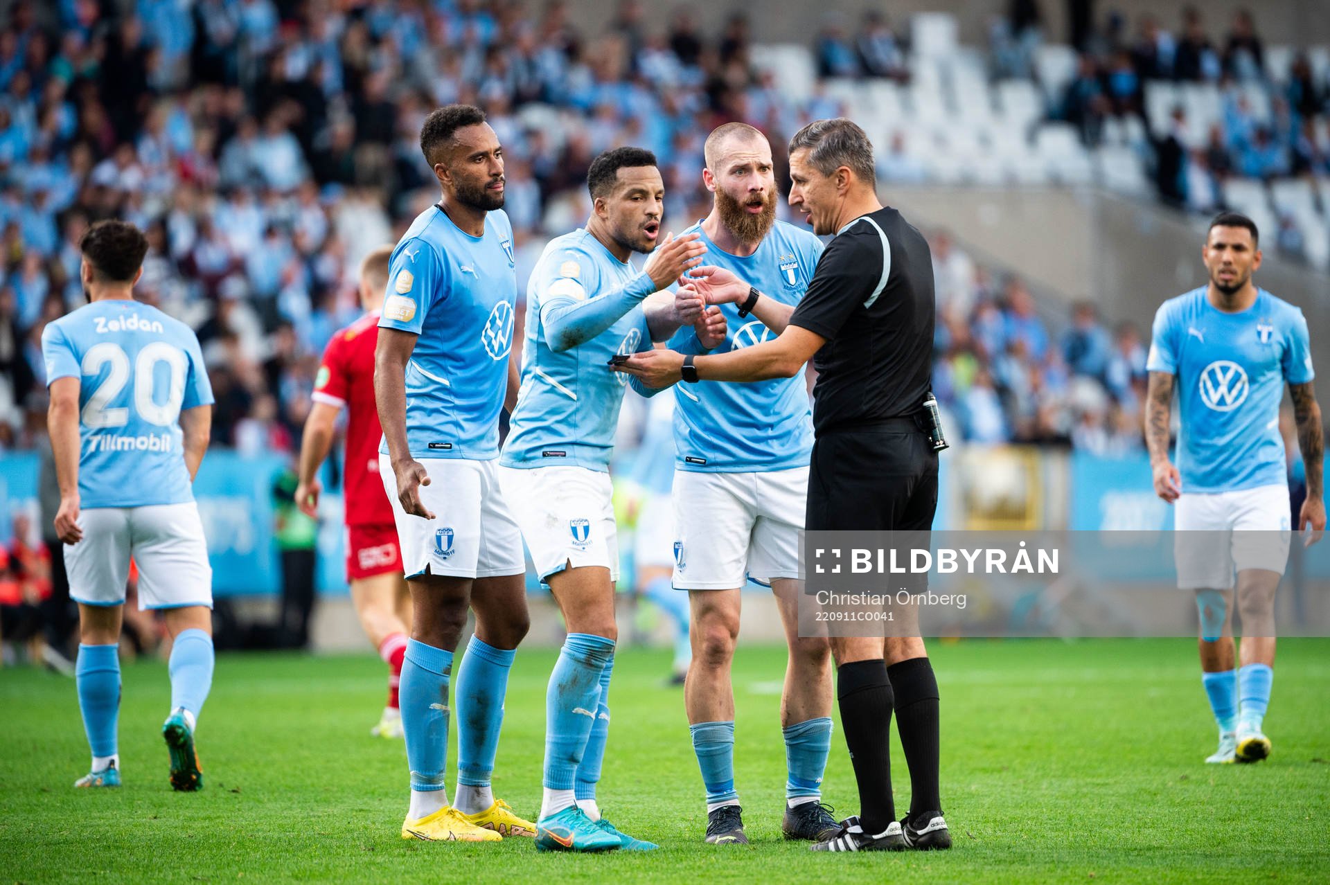 Malmö FFs Isaac Kiese Thelin, Martin Olsson och Jo Inge