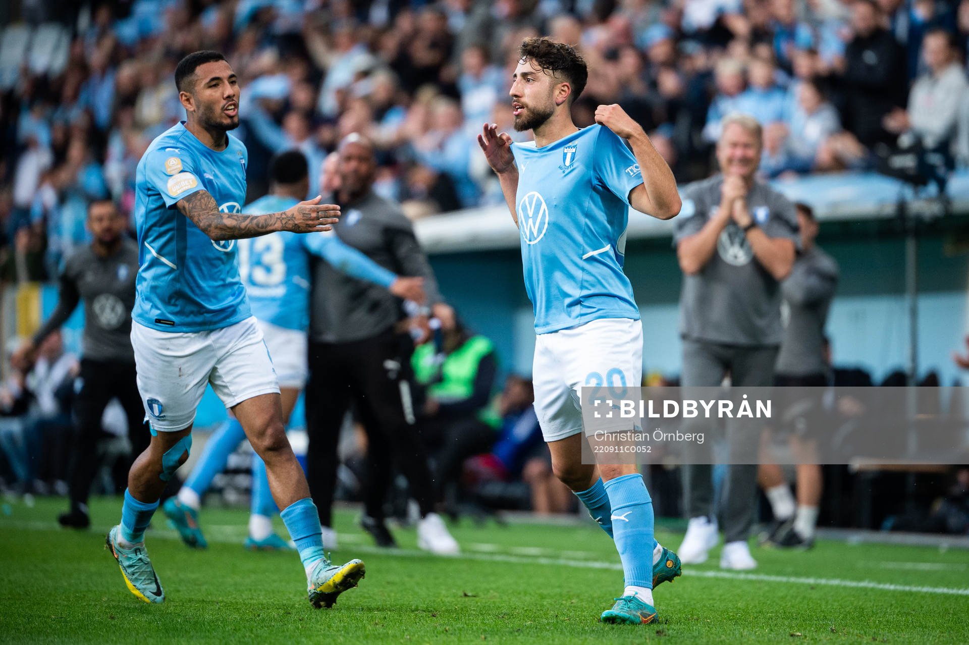 Malmö FFs Moustafa Zeidan och Sergio Pena jublar