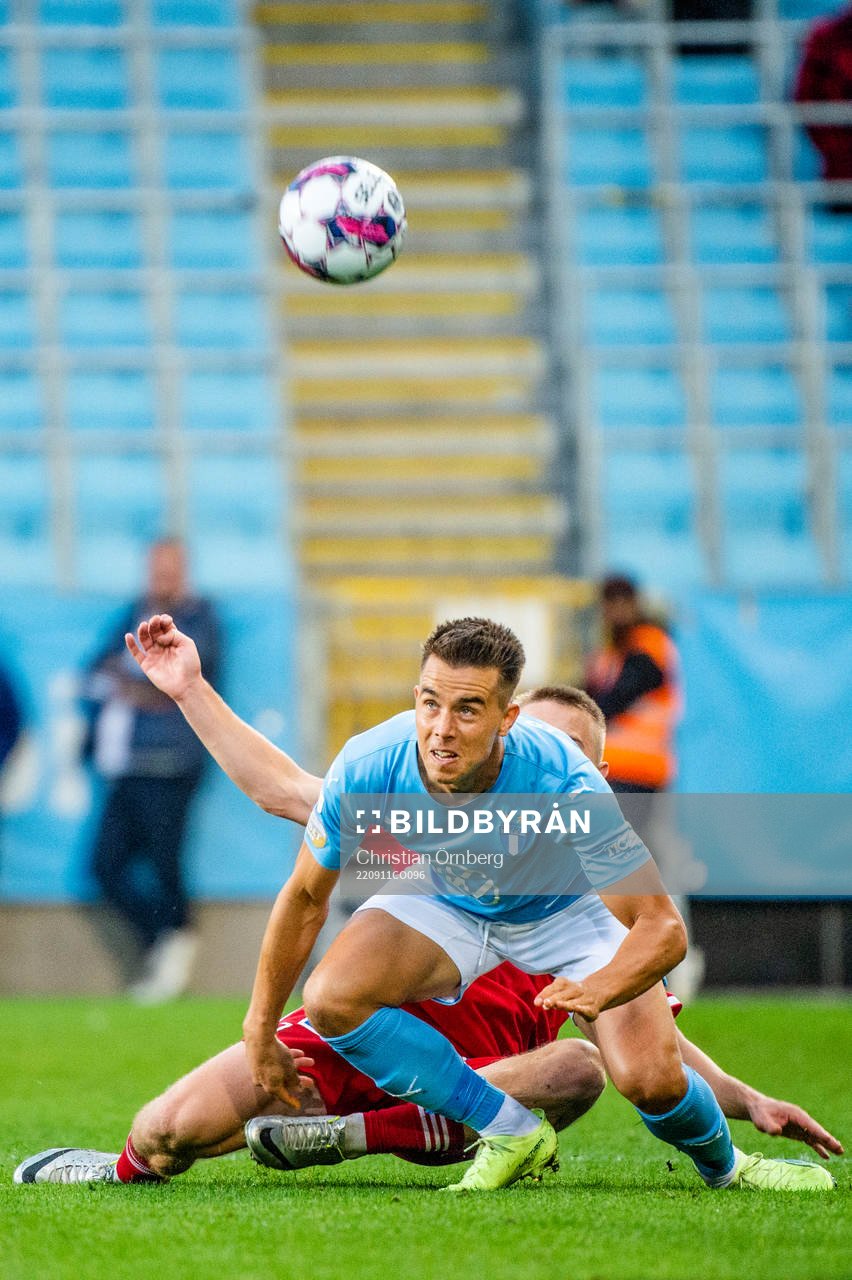 Jonas Knudsen och IFK Norrköpings Jacob Ortmark